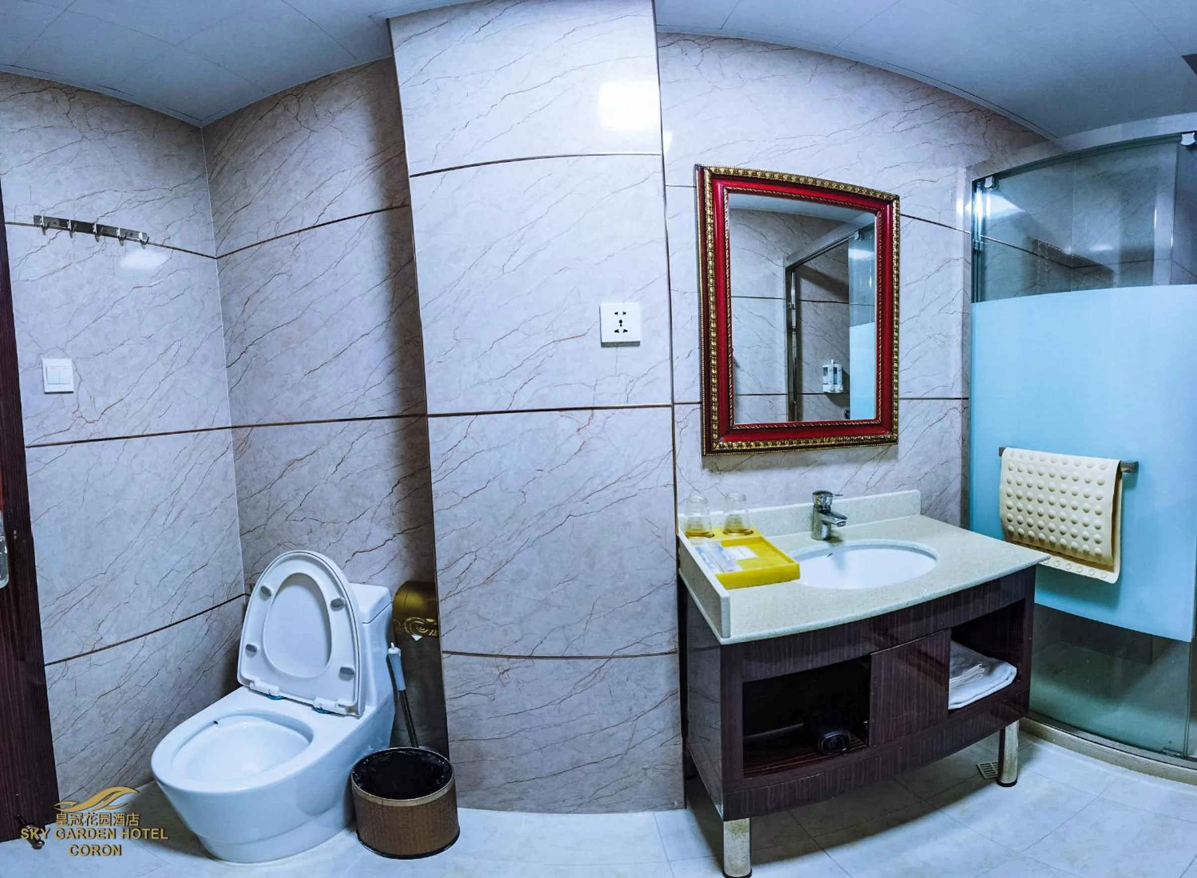 Shower in Sky Garden Hotel