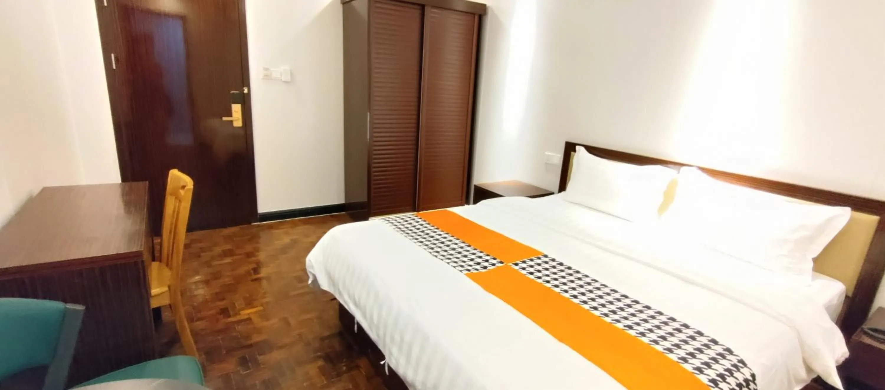 Photo of the whole room, Bed in Sky Garden Hotel