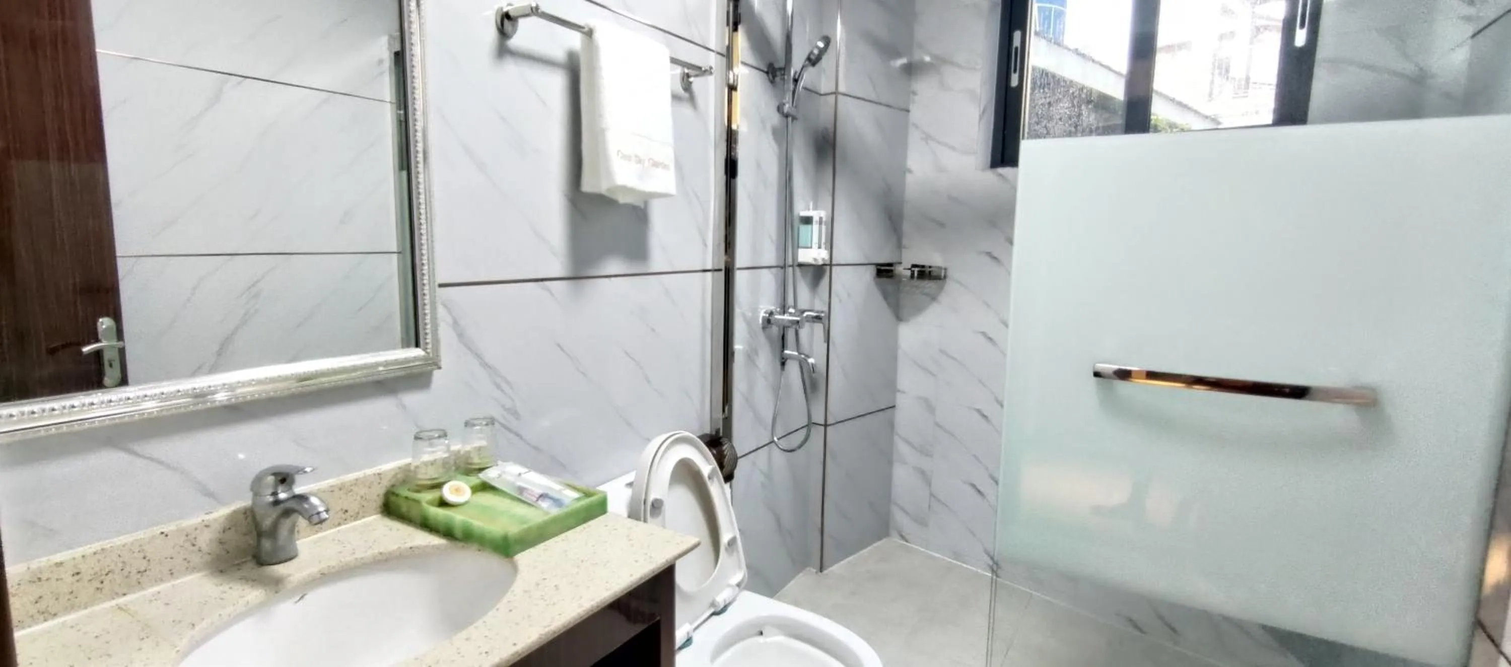 Shower in Sky Garden Hotel