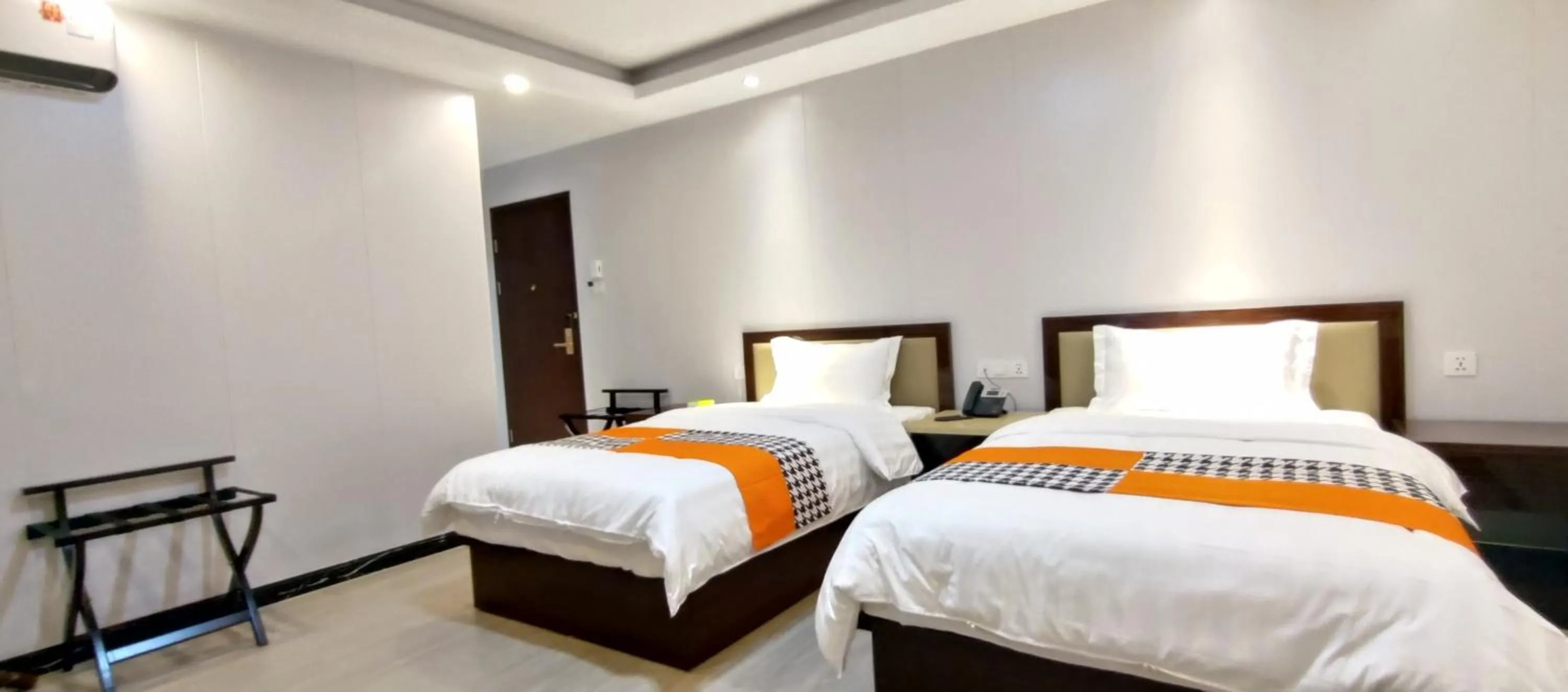 Bed in Sky Garden Hotel