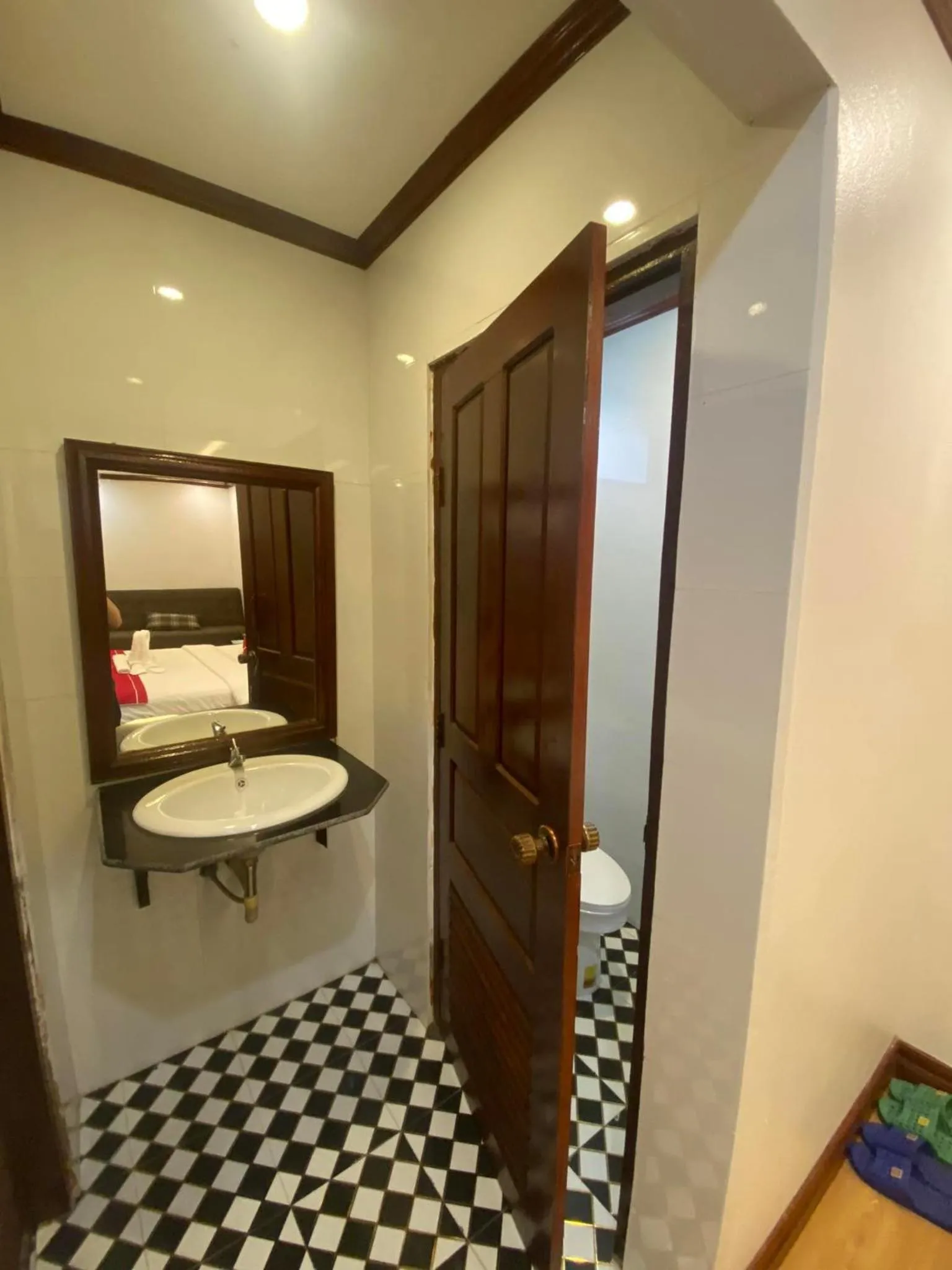 Bathroom in Golden Lotus Boutique Hotel