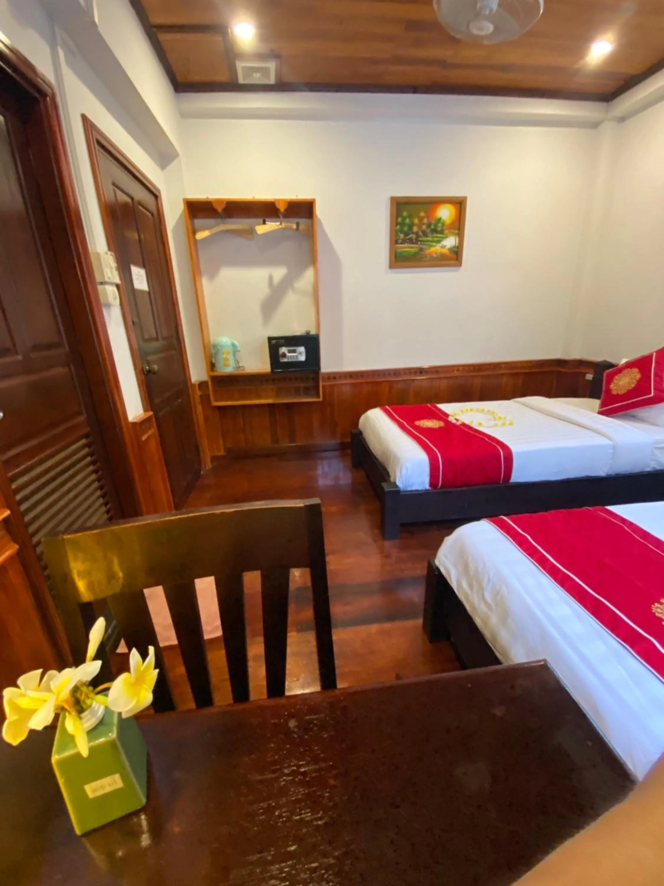 Photo of the whole room, Bed in Golden Lotus Boutique Hotel