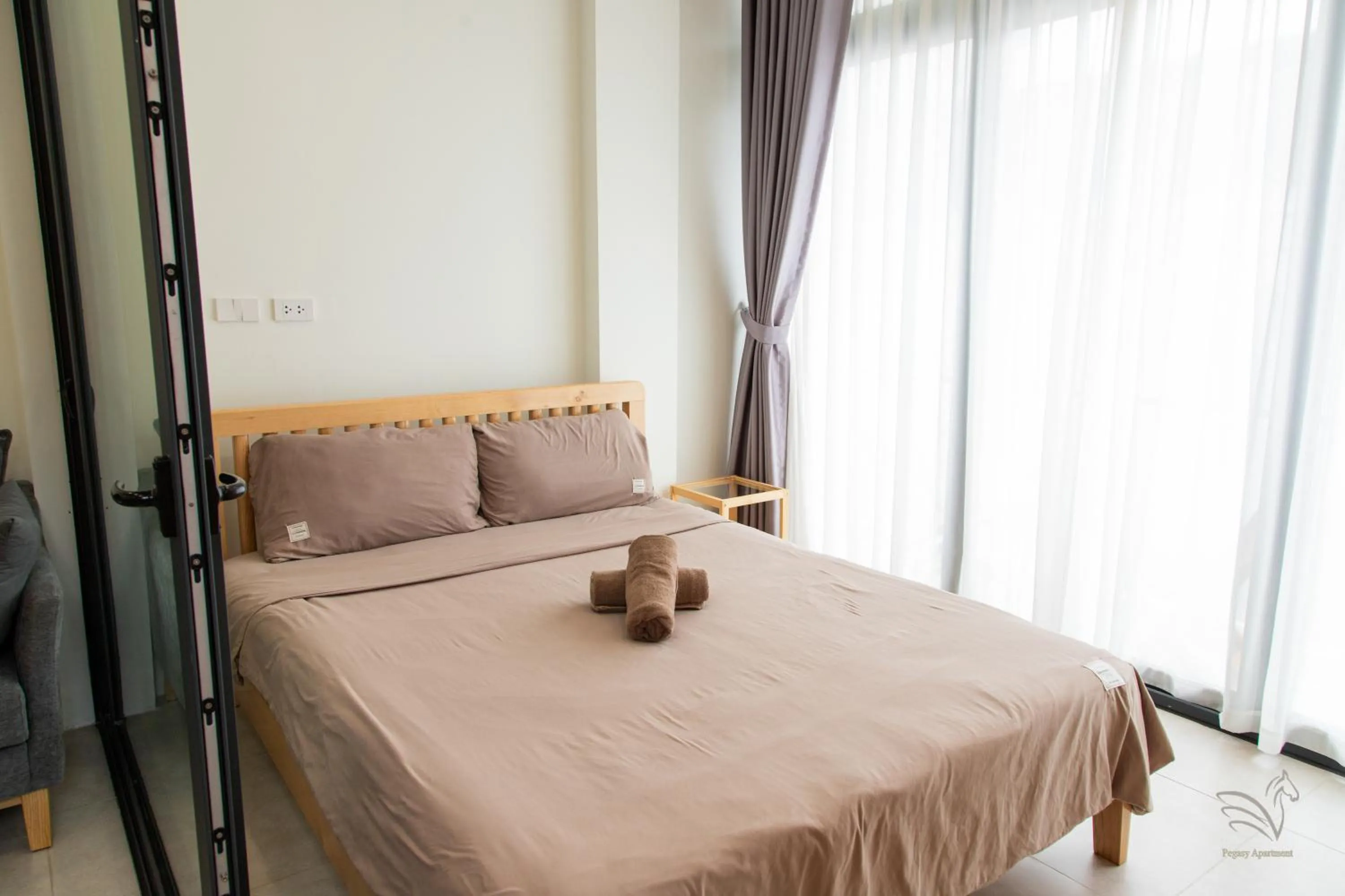 Bed in Central Westlake Residence 2 - By Pegasy Group