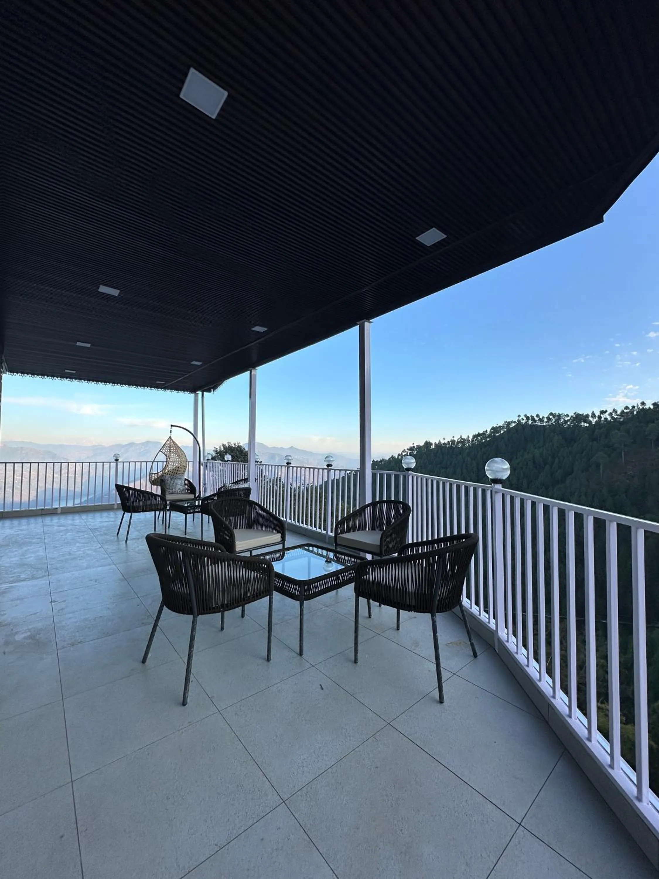 Hotel Maheshwari & Banquet Hall