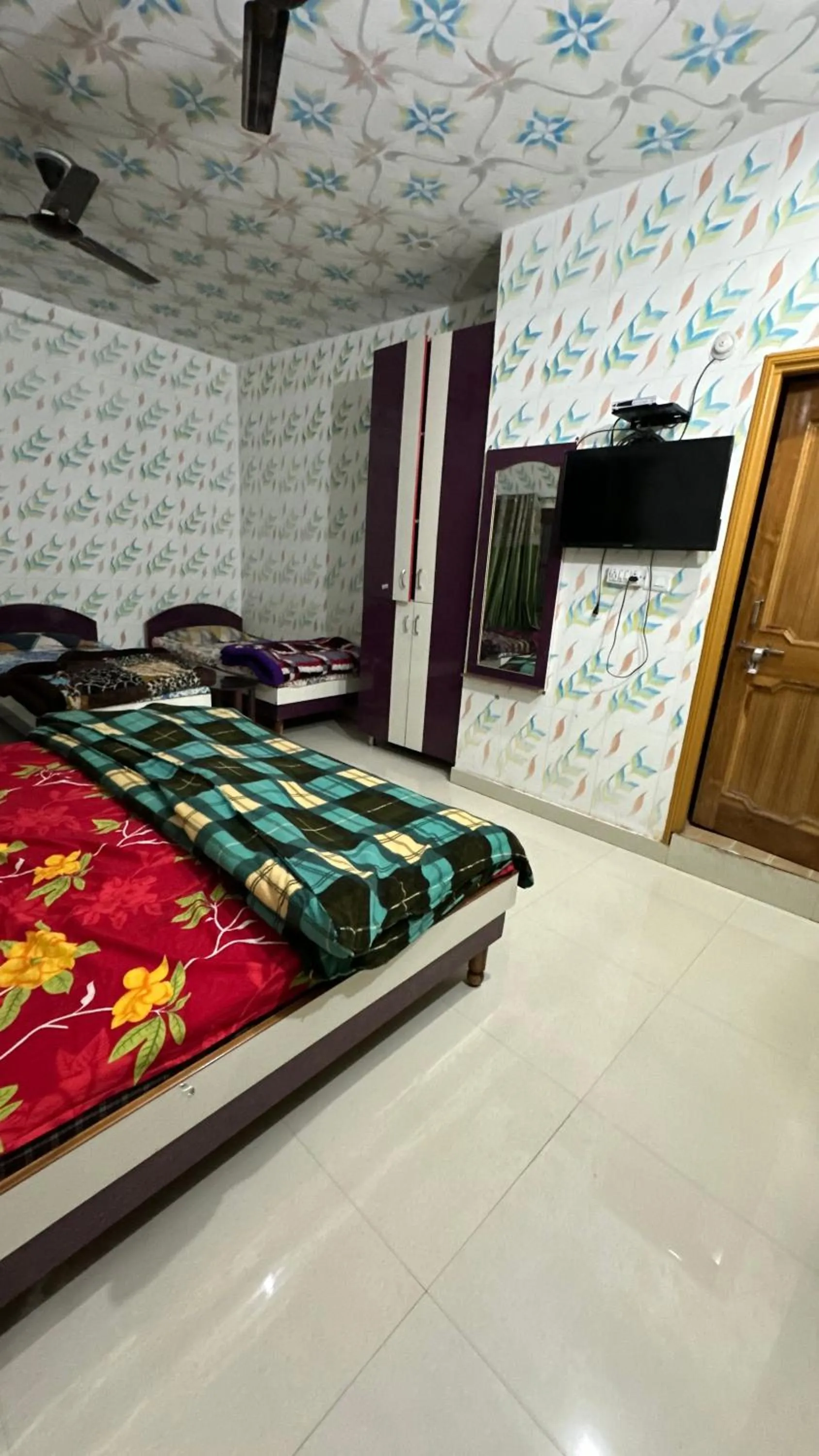 Bed in Hotel Maheshwari & Banquet Hall