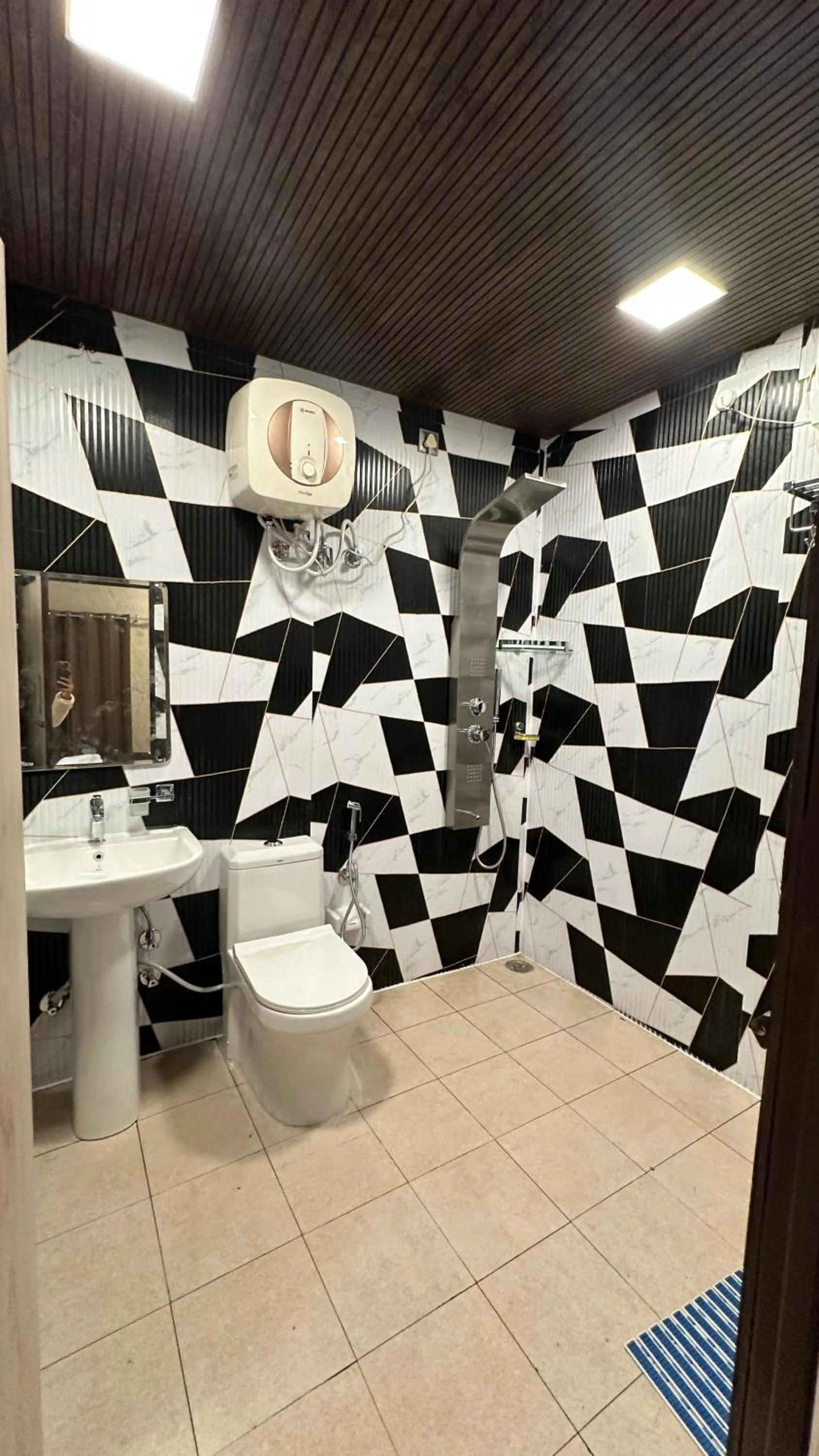 Hotel Maheshwari & Banquet Hall