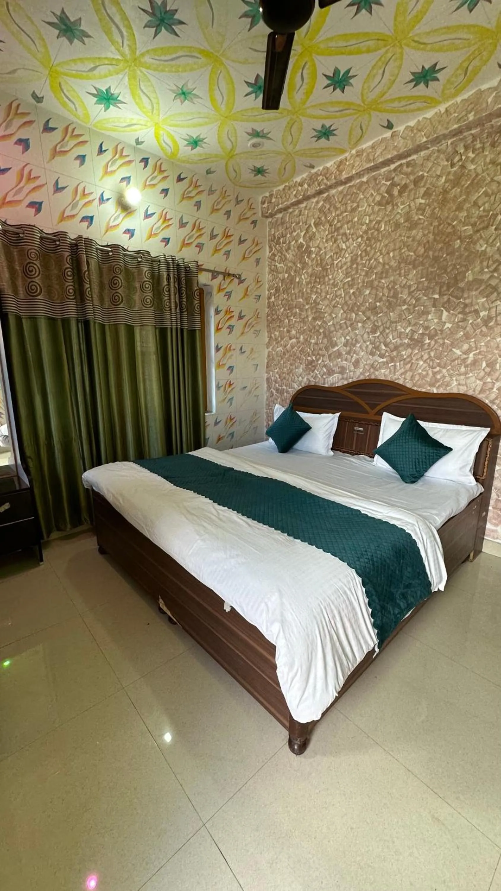 Bed in Hotel Maheshwari & Banquet Hall
