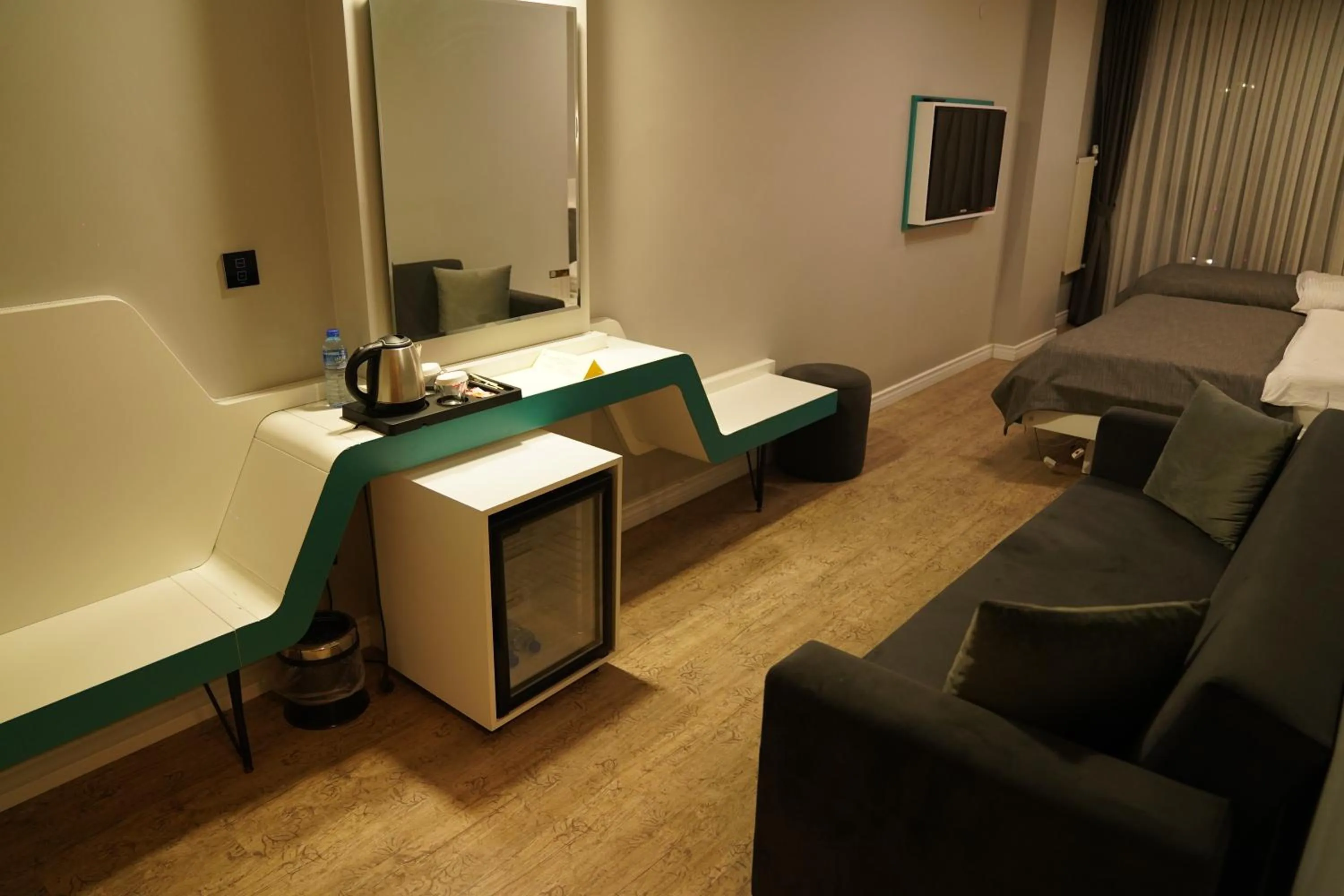 TV and multimedia in Midis Otel