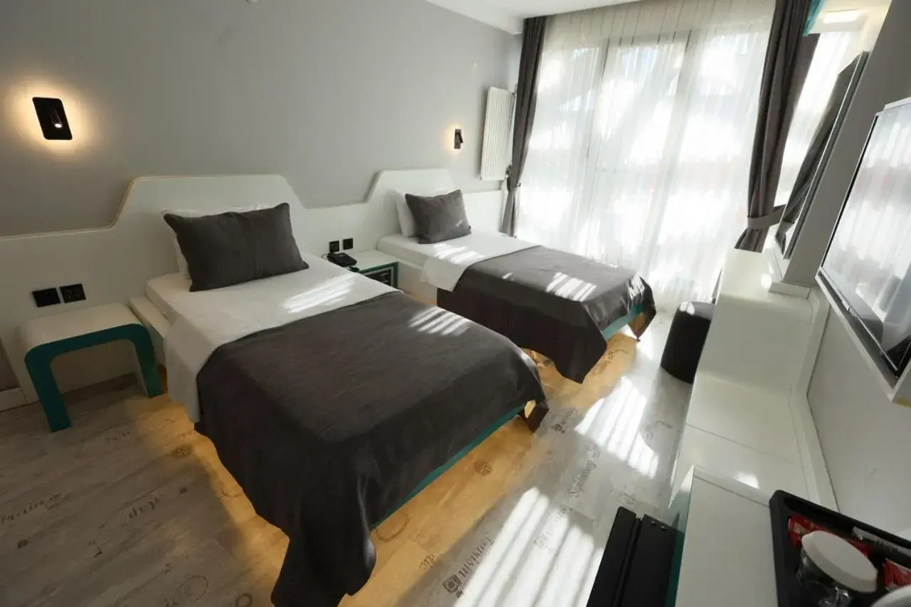 Standard Twin Room in Midis Otel Standard Twin Room in Midis Otel