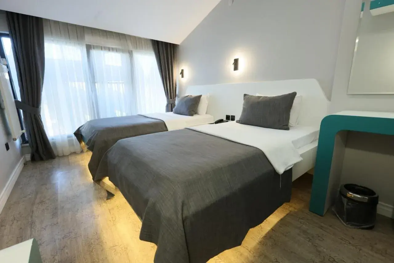 Standard Twin Room in Midis Otel Standard Twin Room in Midis Otel