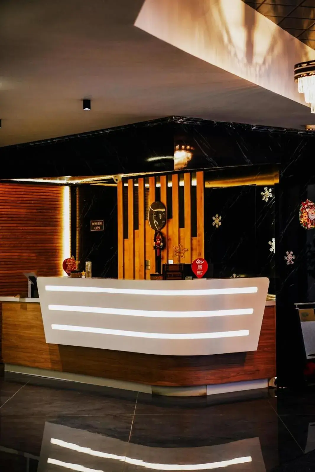 Lobby or reception in Midis Otel Lobby or reception in Midis Otel