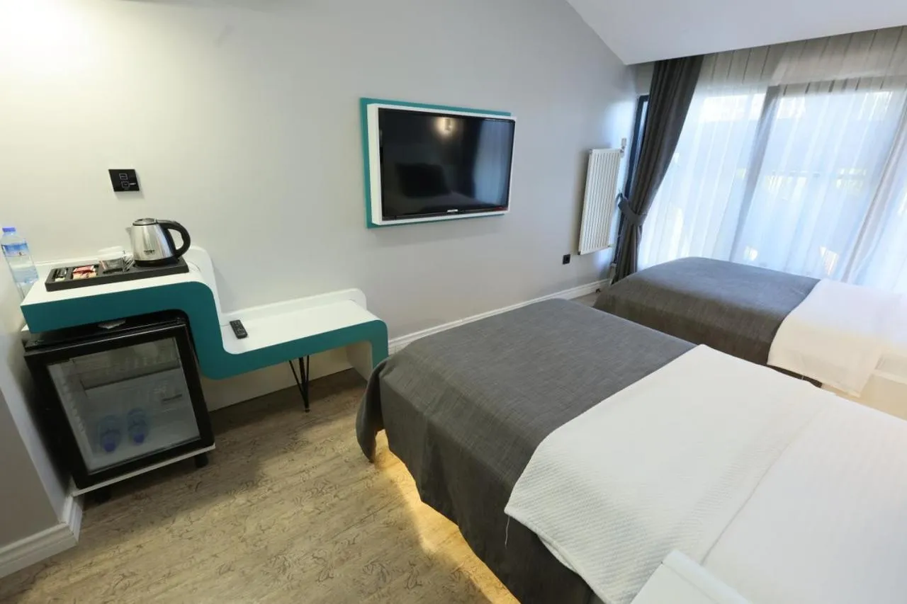 Bed in Midis Otel