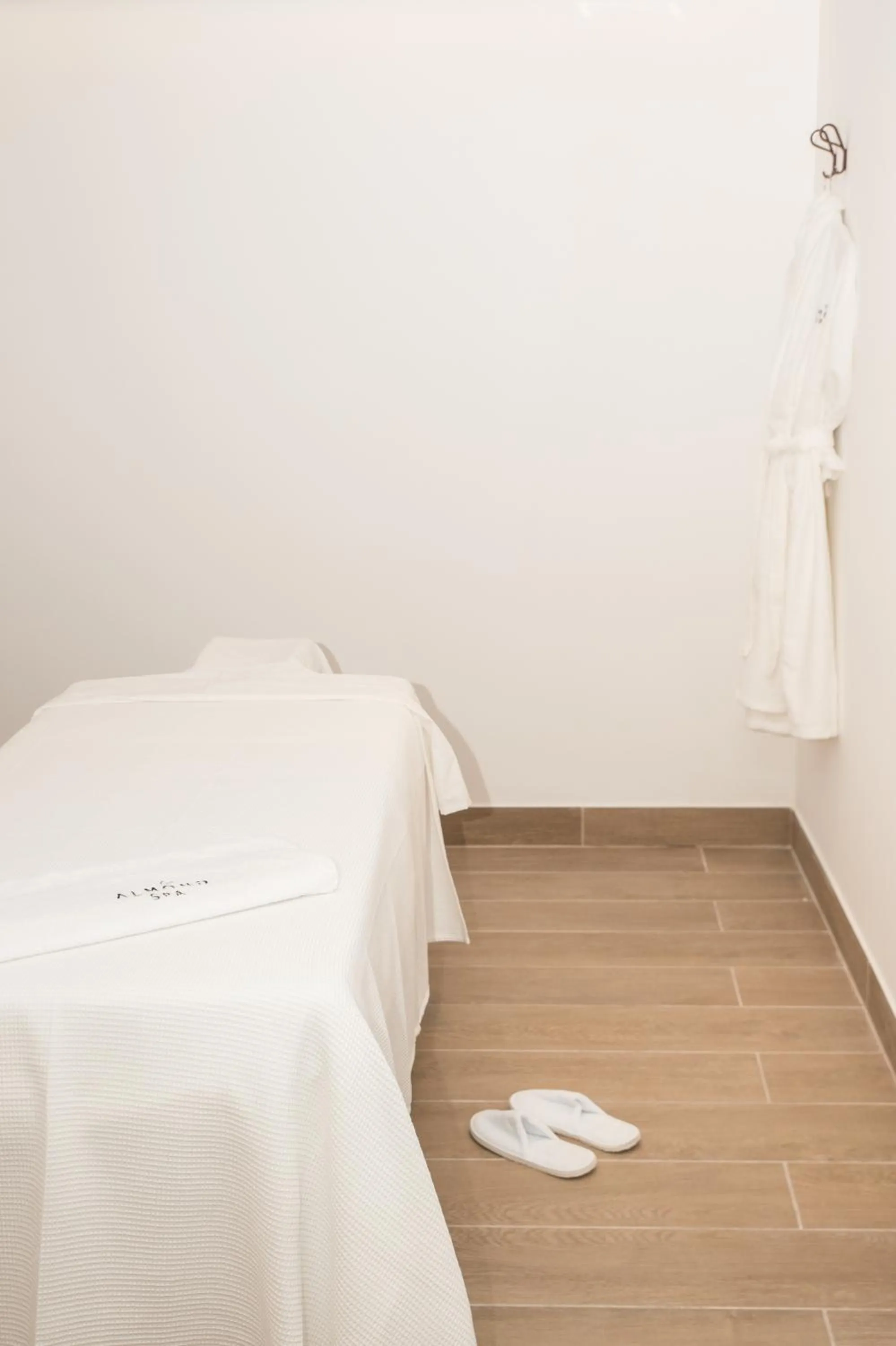 Spa and wellness centre/facilities in Almond Hotel - Adults only