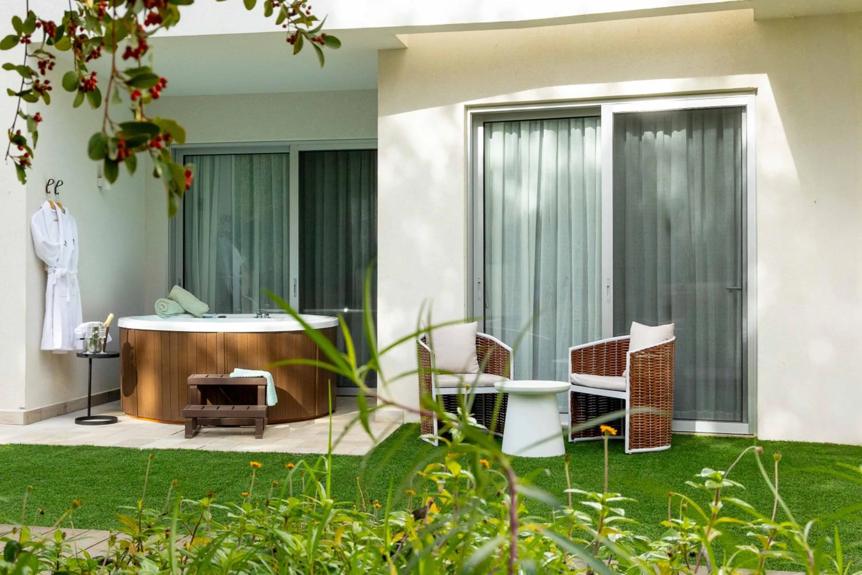 Garden in Almond Hotel - Adults only