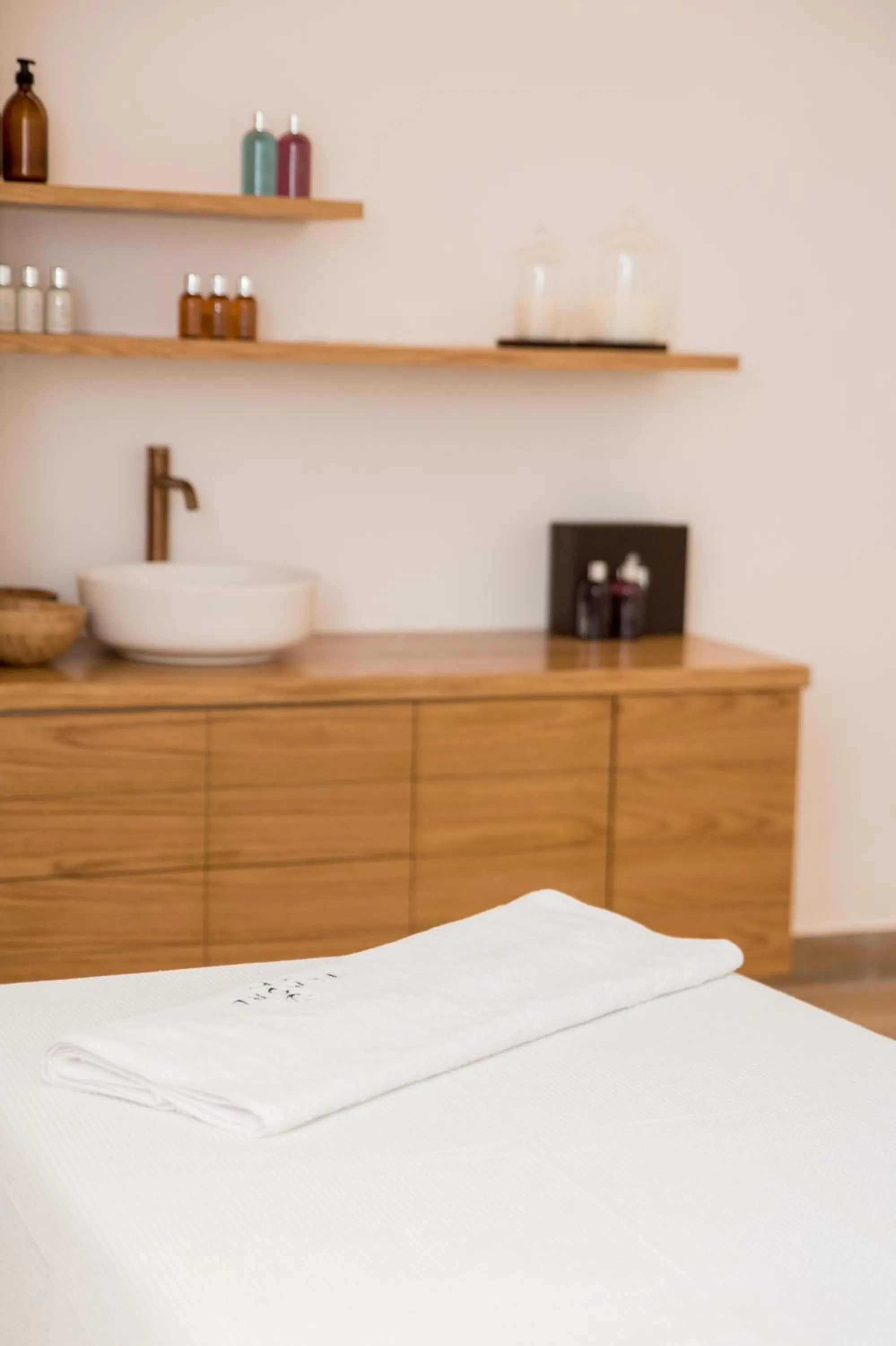 Spa and wellness centre/facilities, Bed in Almond Hotel - Adults only