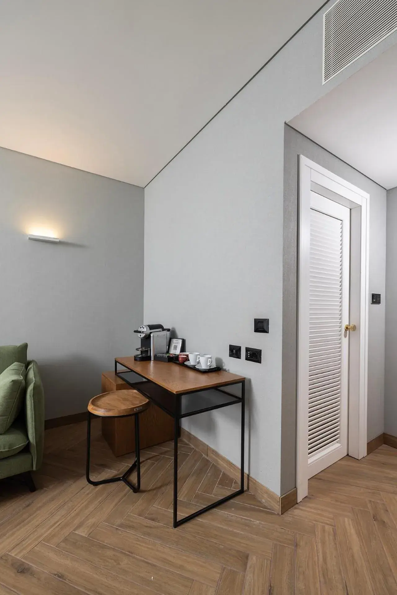 Almond Balcony - single occupancy in Almond Hotel - Adults only Almond Balcony - single occupancy in Almond Hotel - Adults only