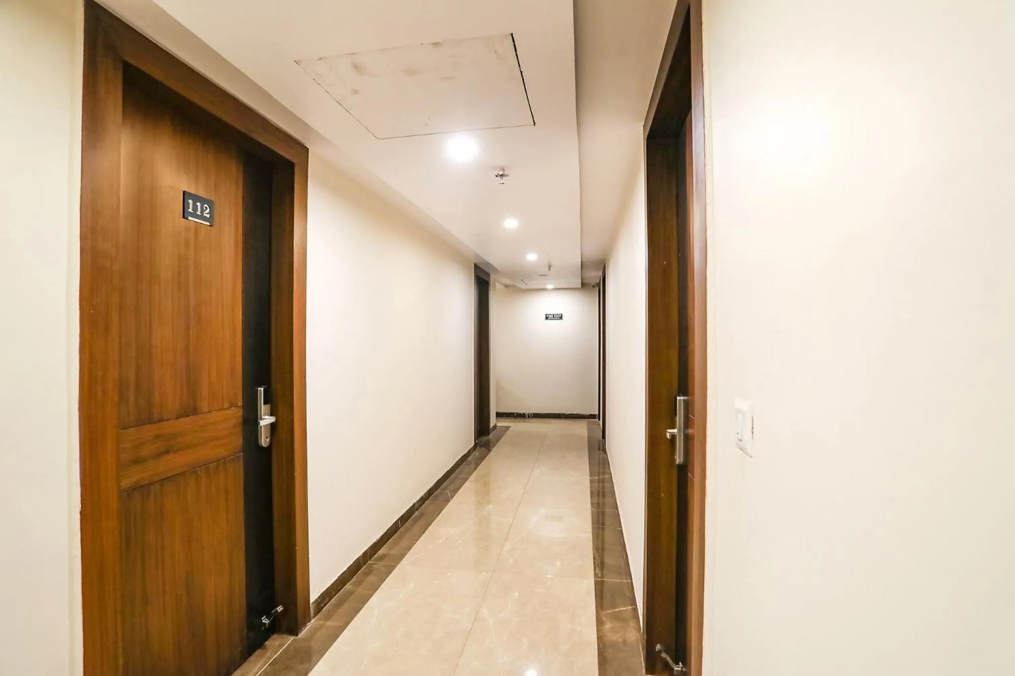 Lobby or reception in FabHotel Aman Sara