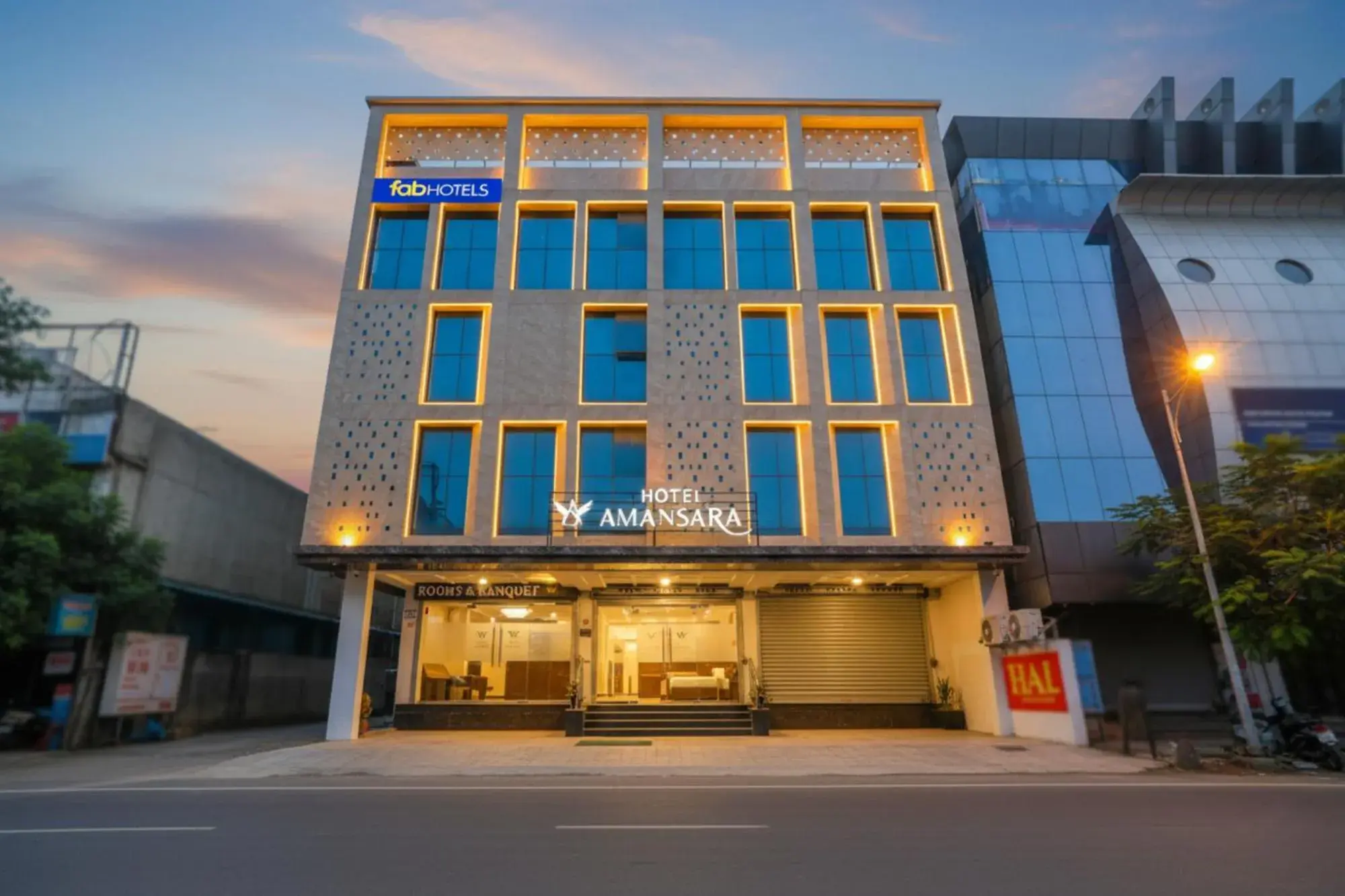 Property building in Via Aman Sara Property building in Via Aman Sara