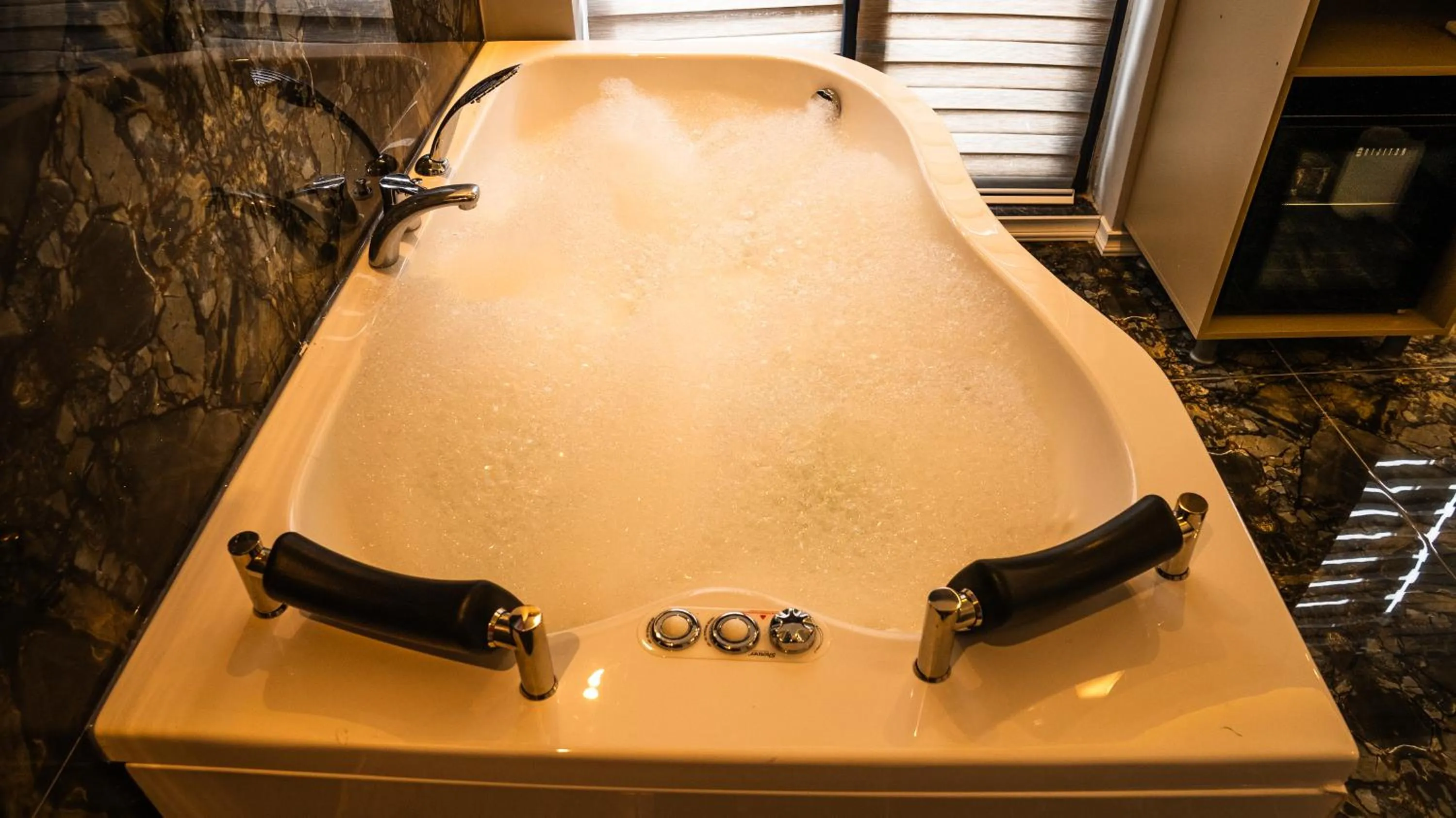 Spa and wellness centre/facilities in CK PALACE Hotel