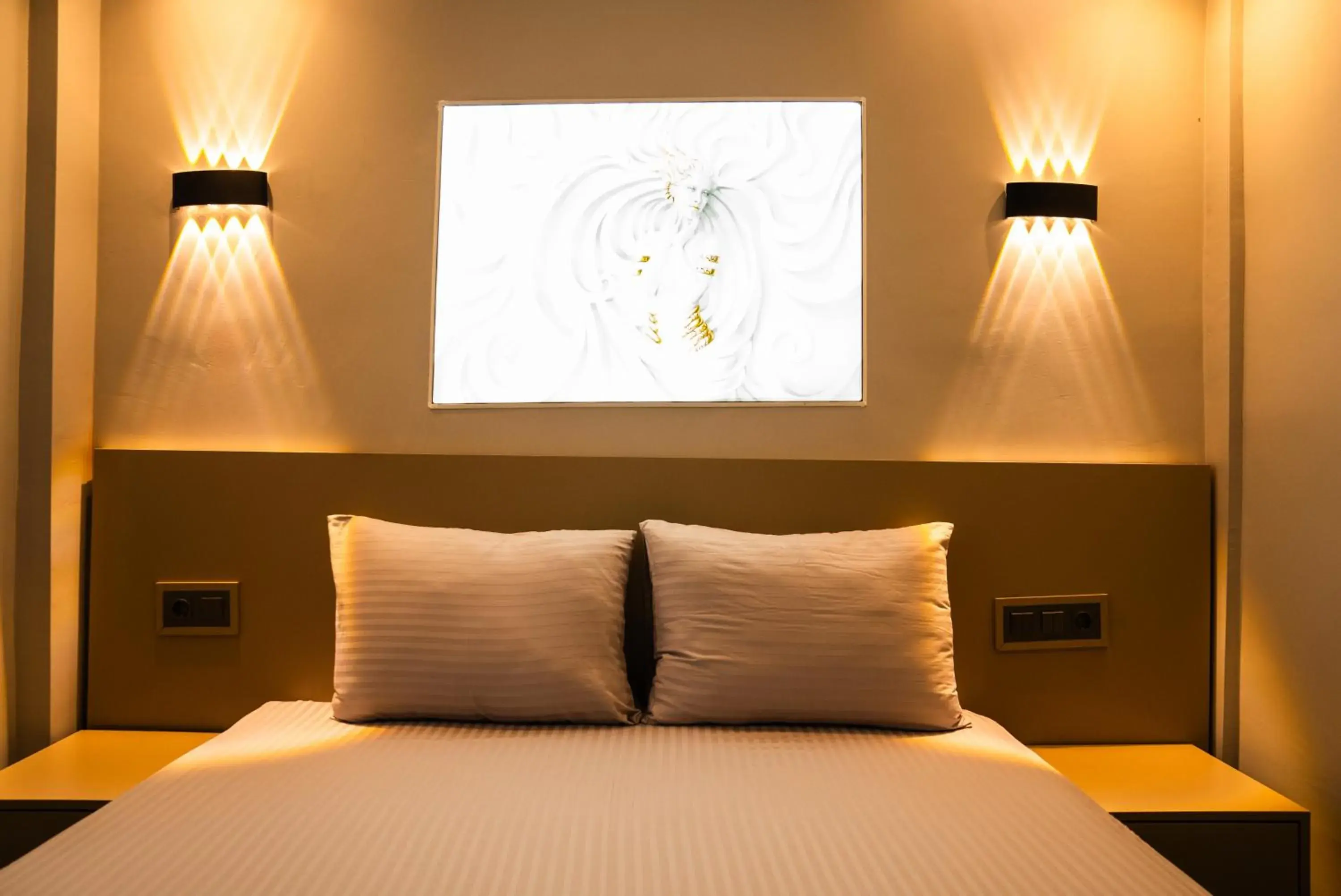 Deluxe Double Room with Balcony and Sea View - single occupancy in CK PALACE Hotel Deluxe Double Room with Balcony and Sea View - single occupancy in CK PALACE Hotel