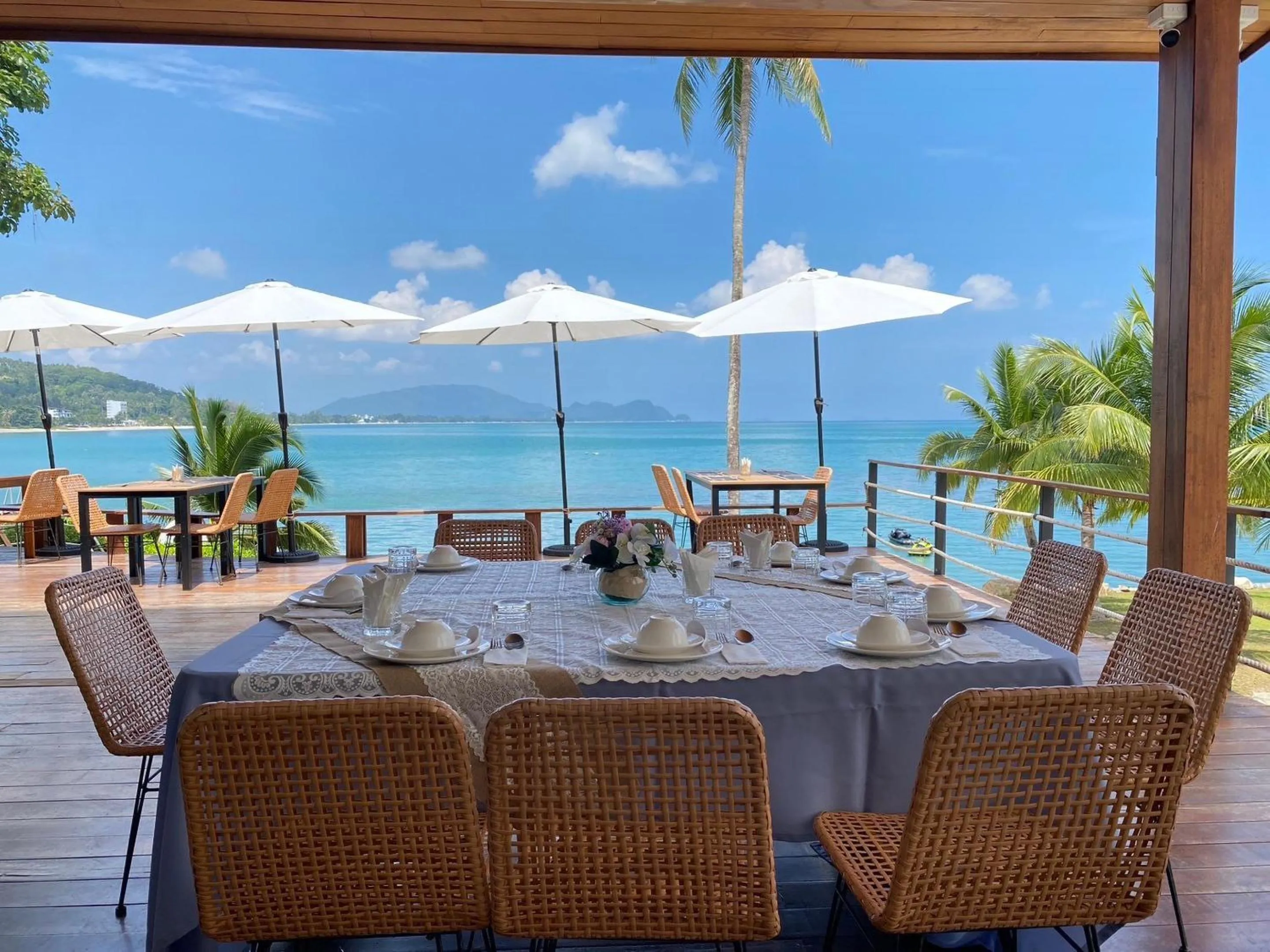 Restaurant/places to eat in X-Sea Khanom Harbor Bay Resort