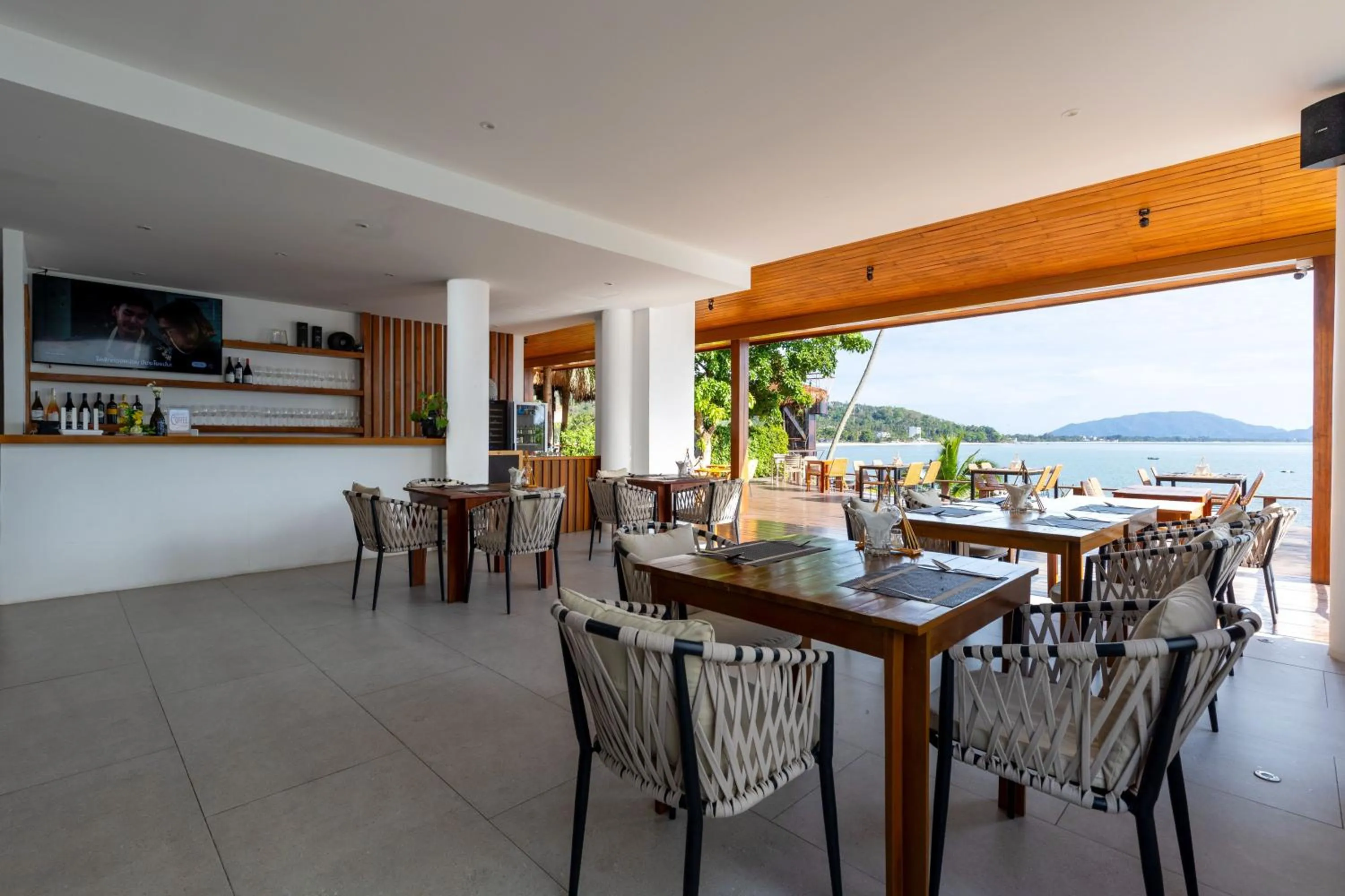 Restaurant/places to eat in X-Sea Khanom Harbor Bay Resort