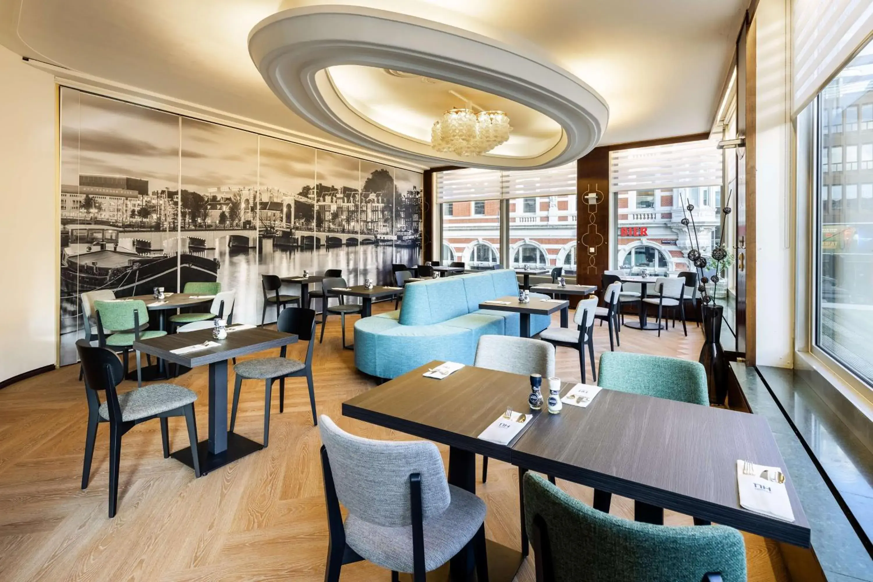 Restaurant/places to eat in NH Amsterdam Caransa Restaurant/places to eat in NH Amsterdam Caransa