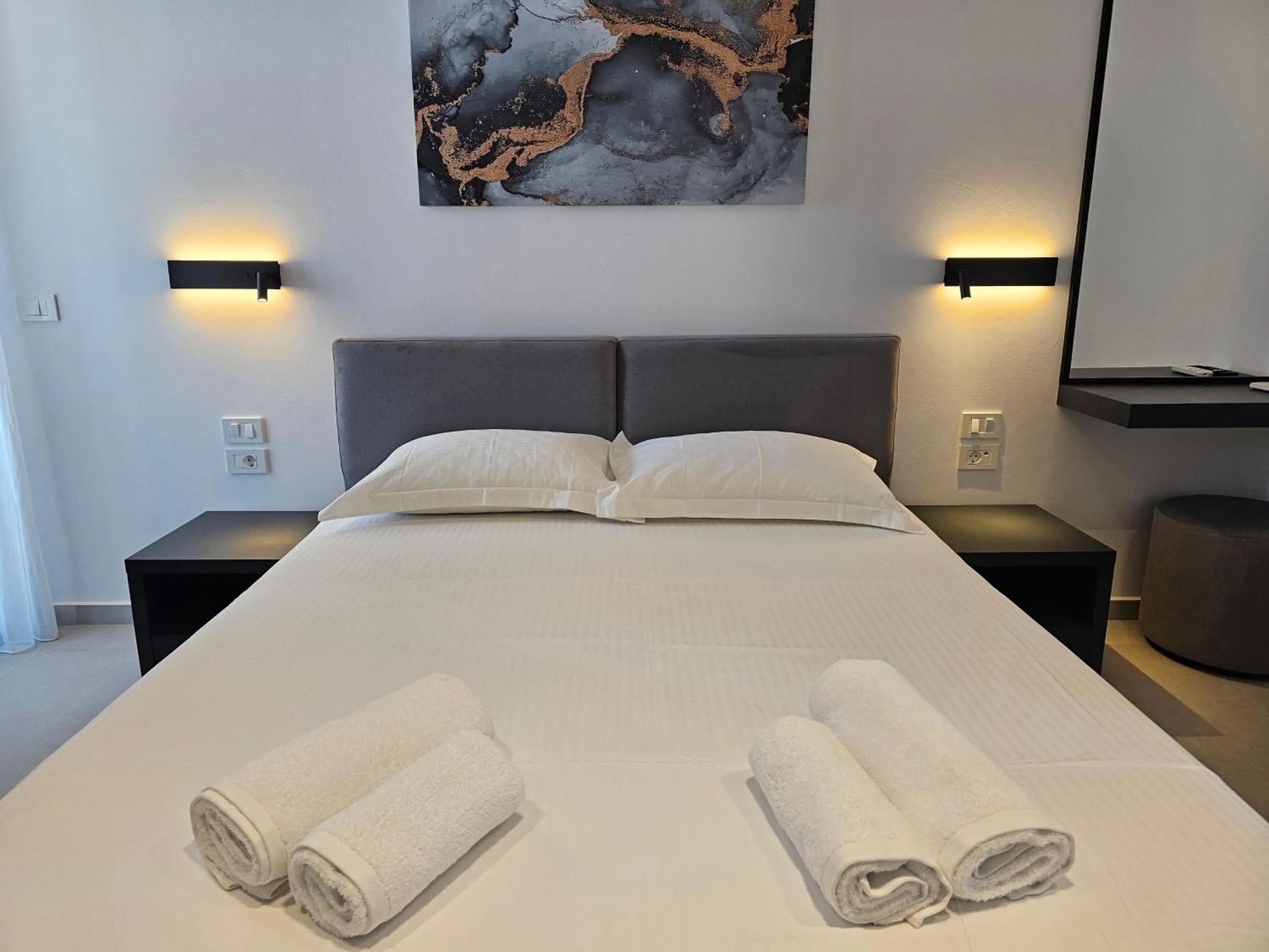 Bed in Adele Hotel Ksamil