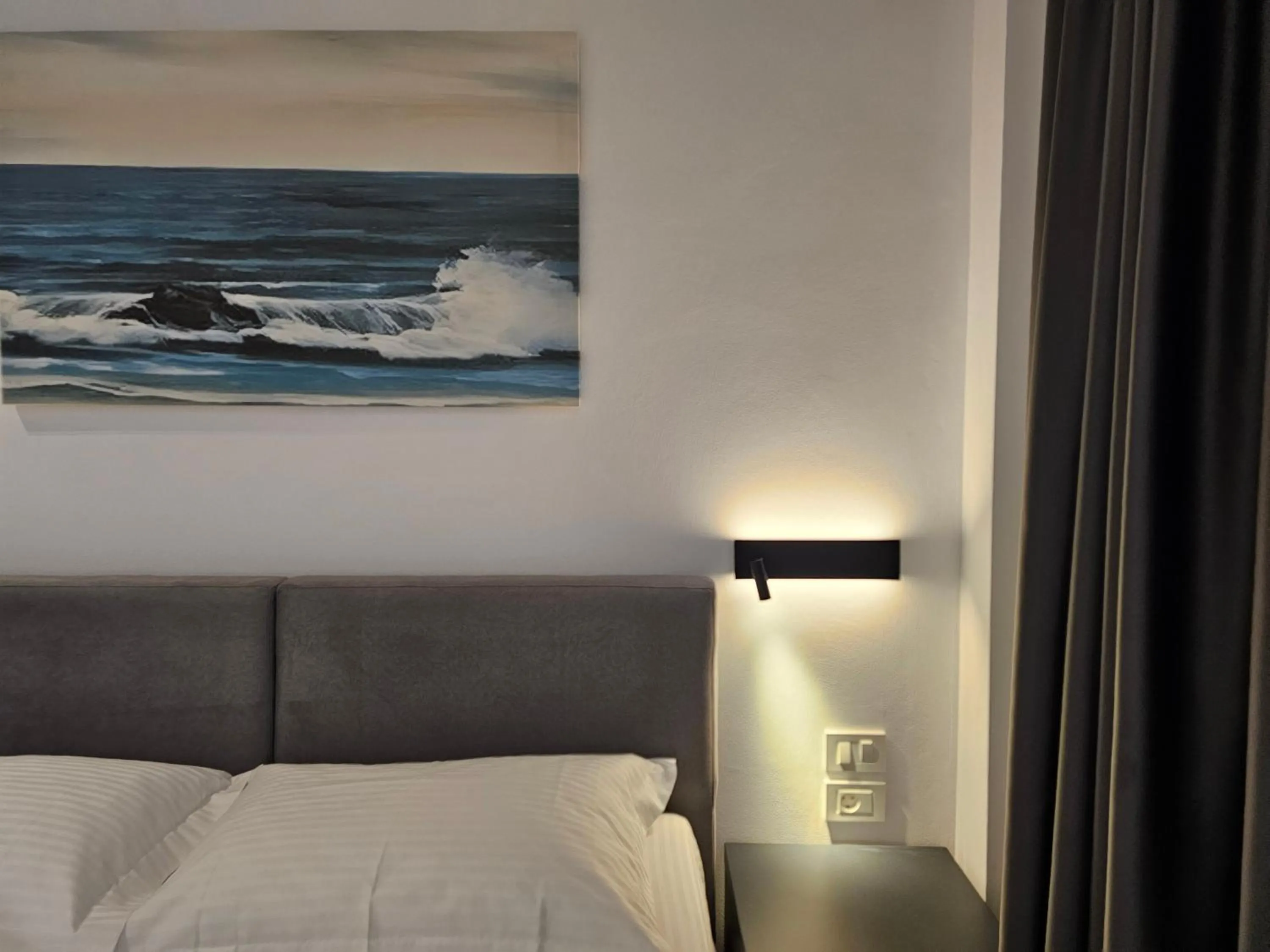 Decorative detail, Bed in Adele Hotel Ksamil