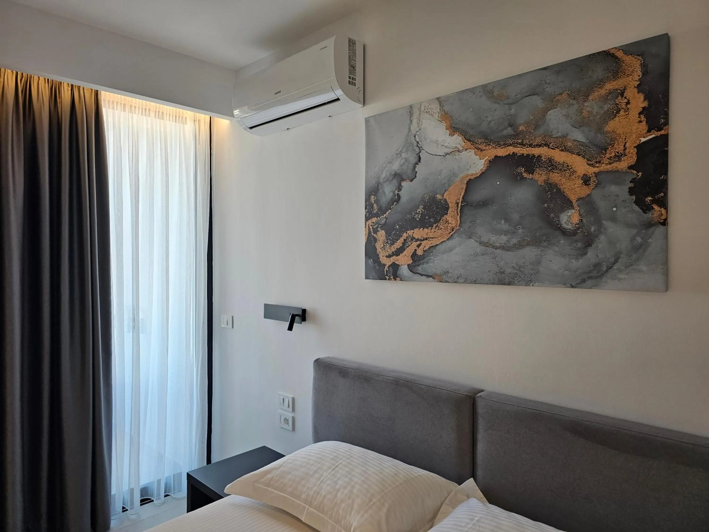 Bed in Adele Hotel Ksamil