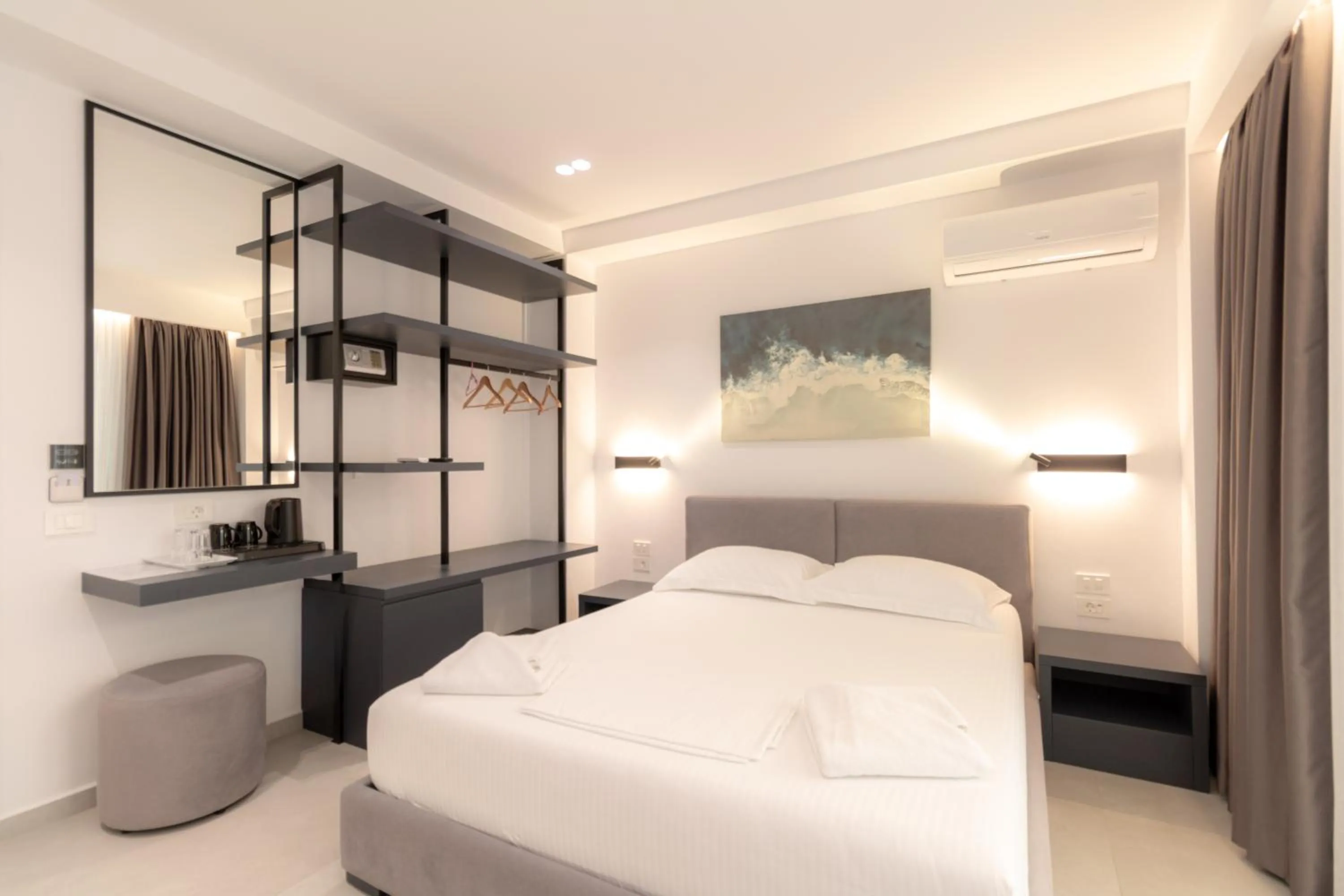Bed in Adele Hotel Ksamil
