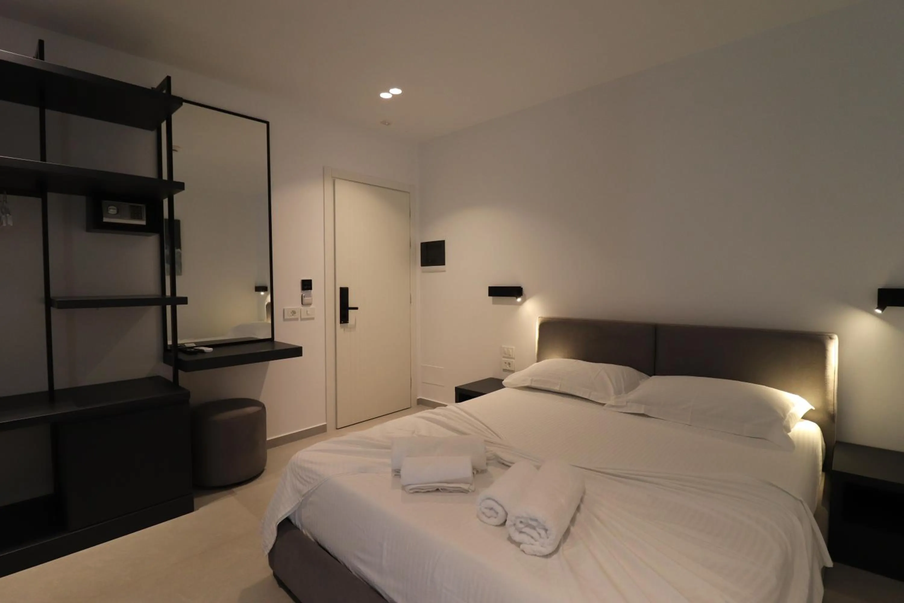 Bed in Adele Hotel Ksamil
