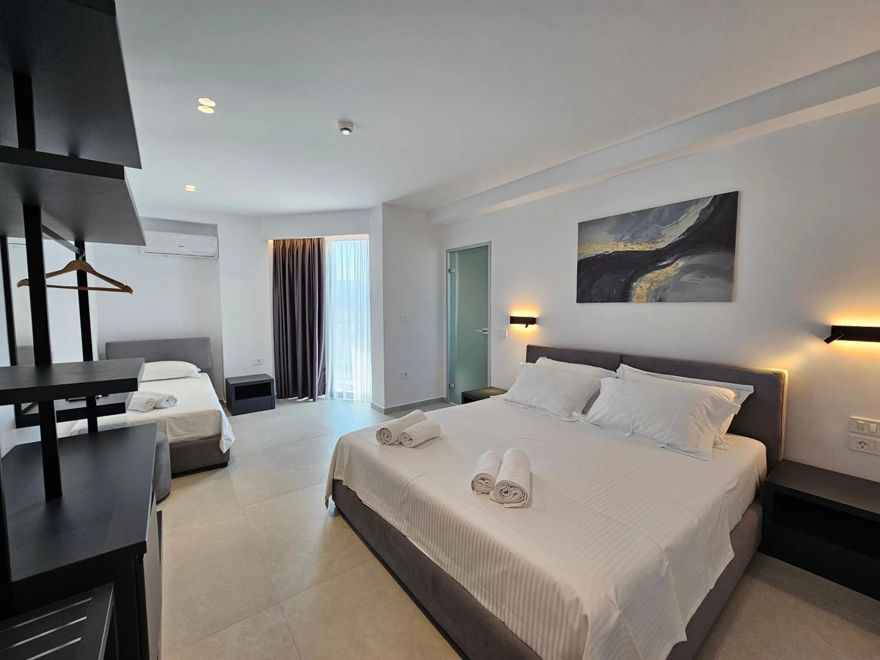 Bed in Adele Hotel Ksamil