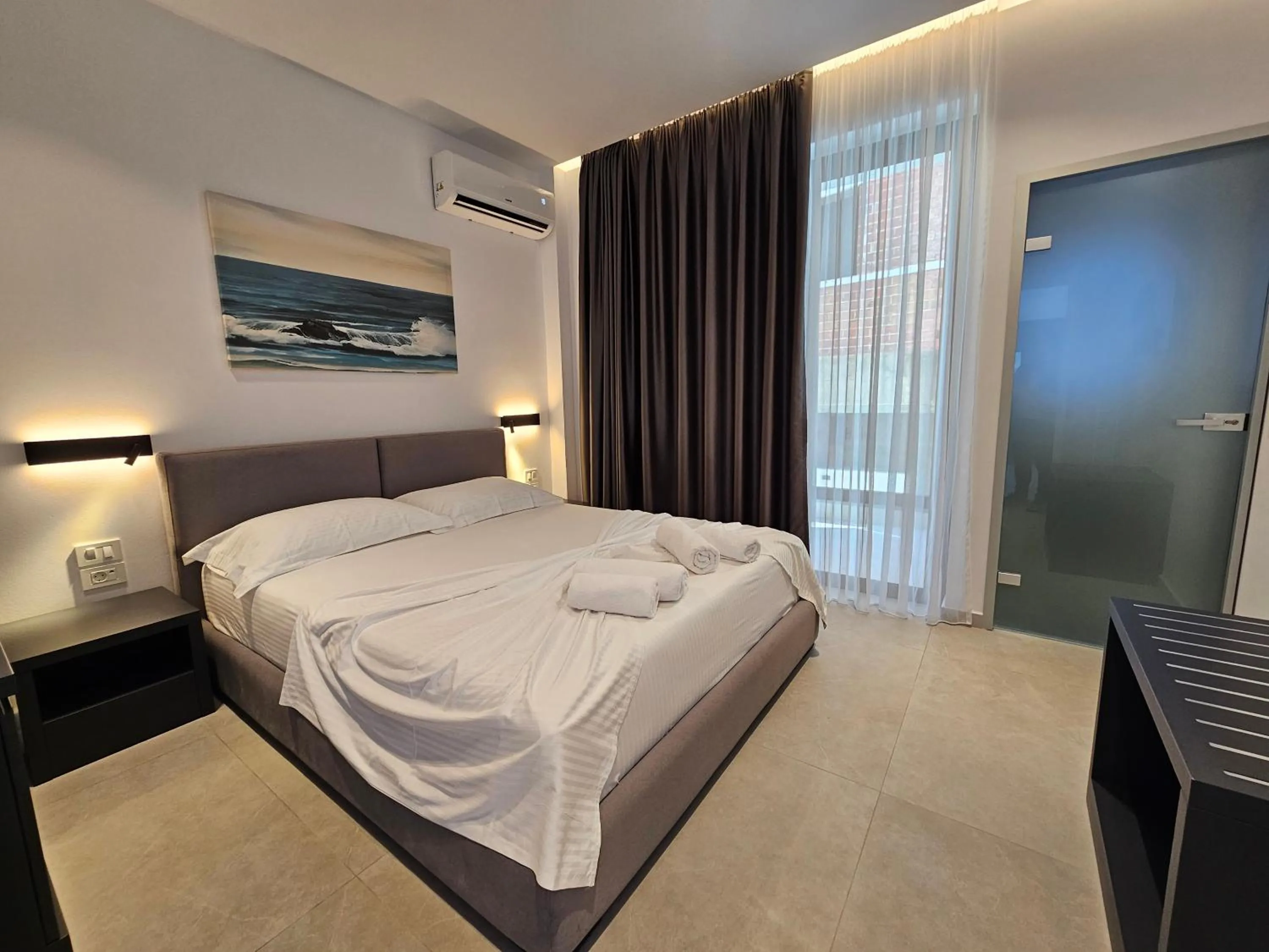 Bed in Adele Hotel Ksamil