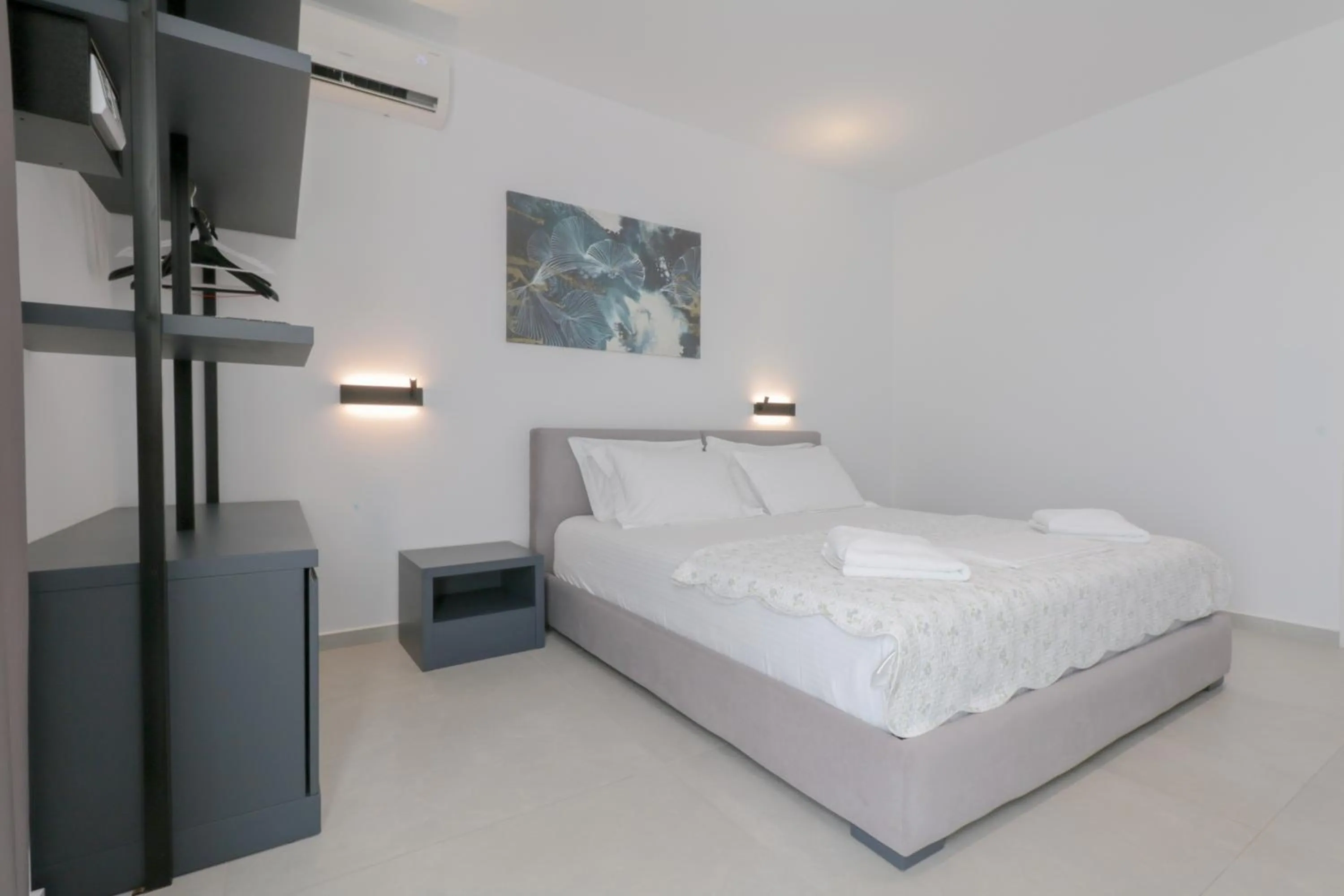 Bed in Adele Hotel Ksamil