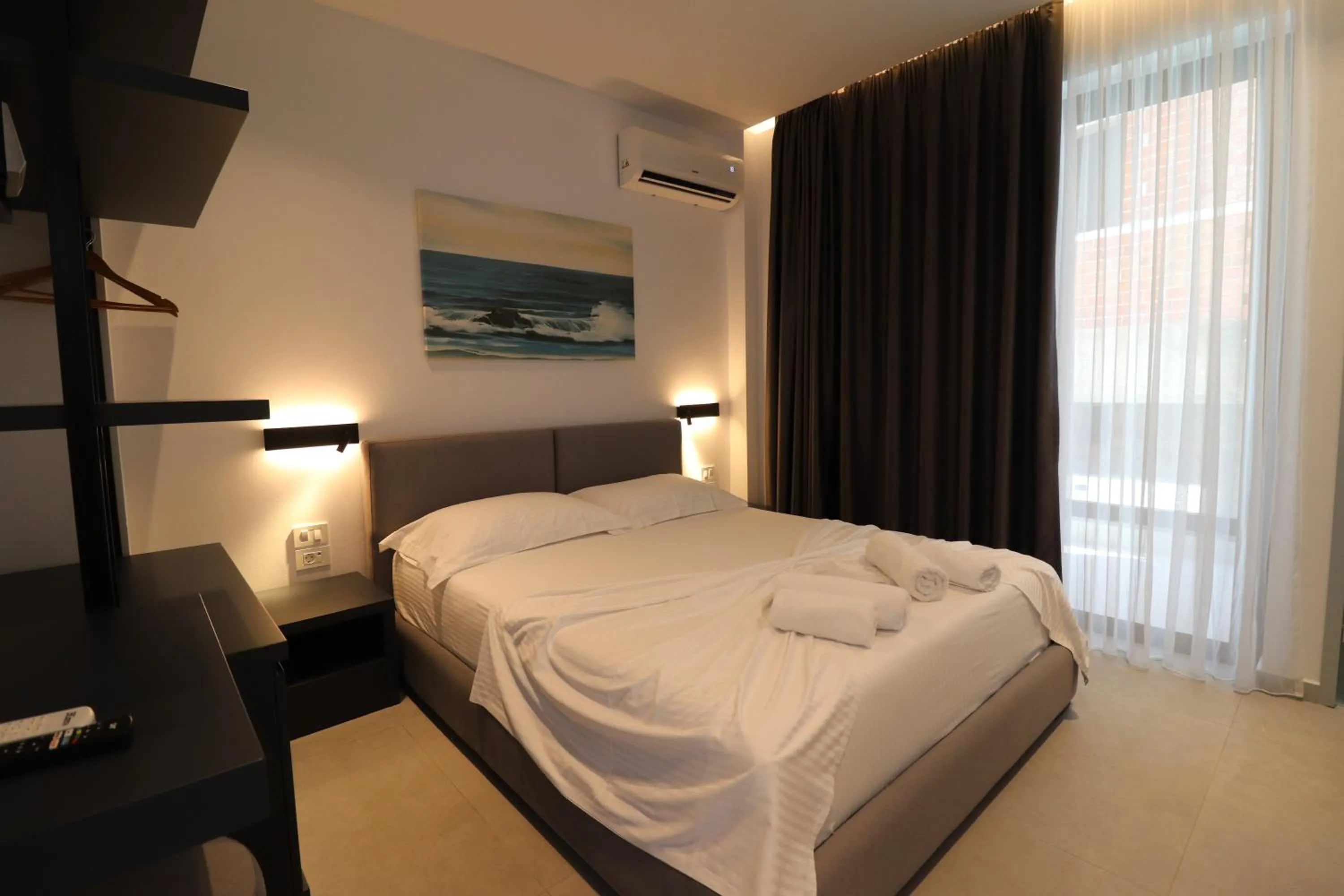 Bed in Adele Hotel Ksamil