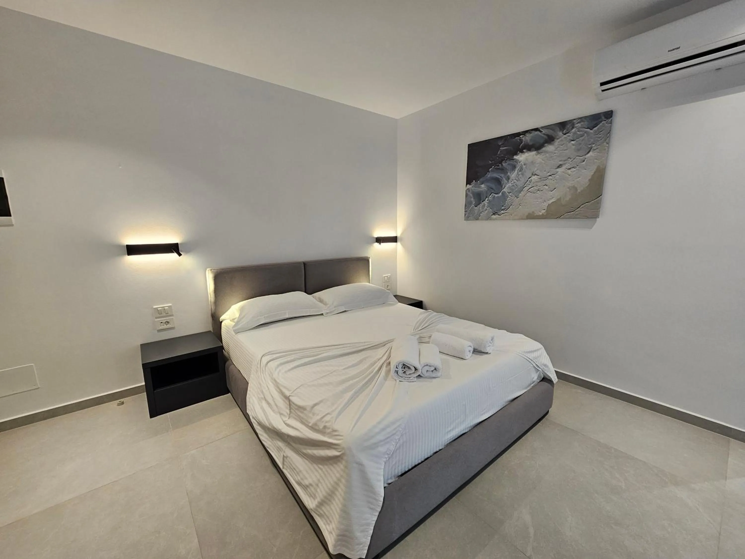 Bed in Adele Hotel Ksamil