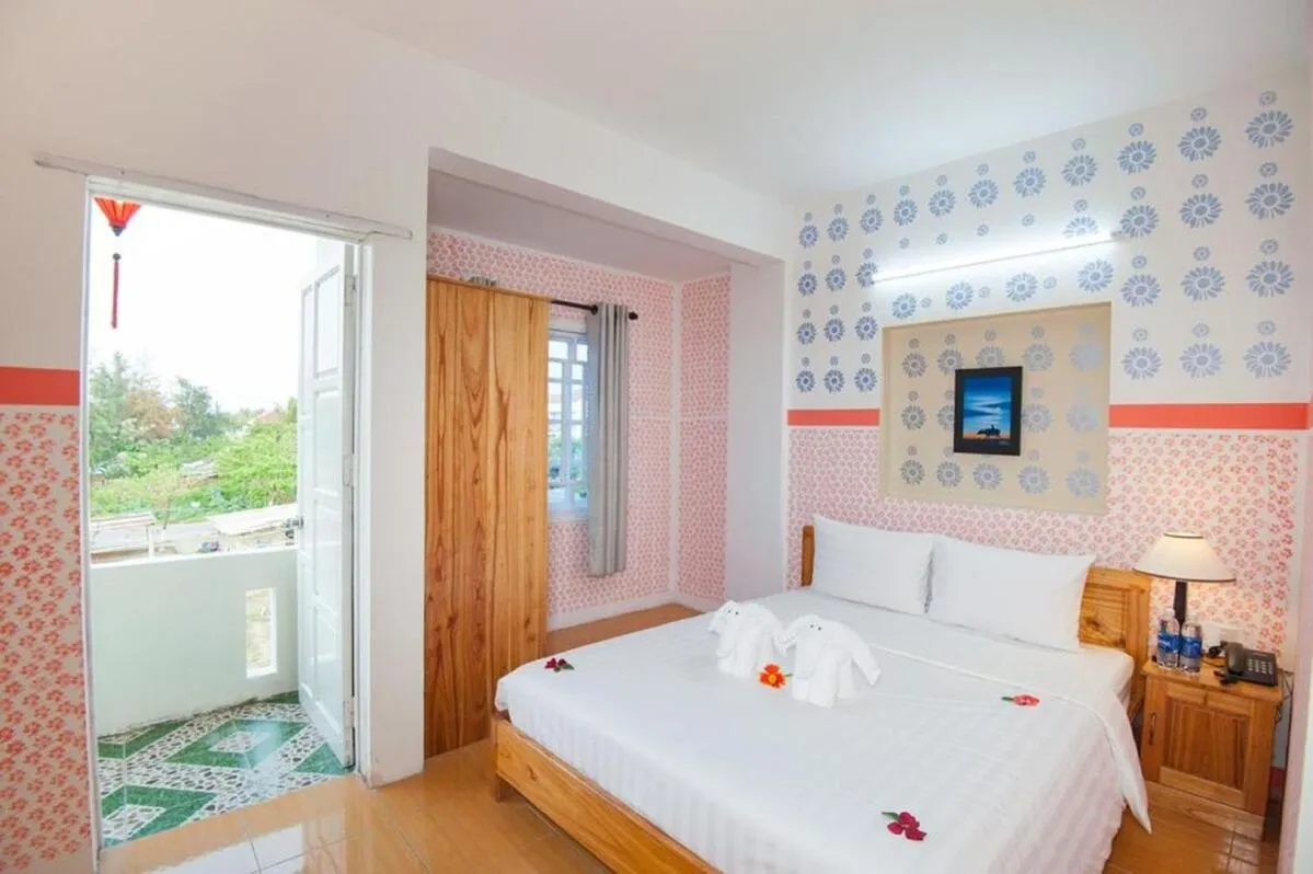 Bedroom, Bed in Cua Dai Beach Homestay