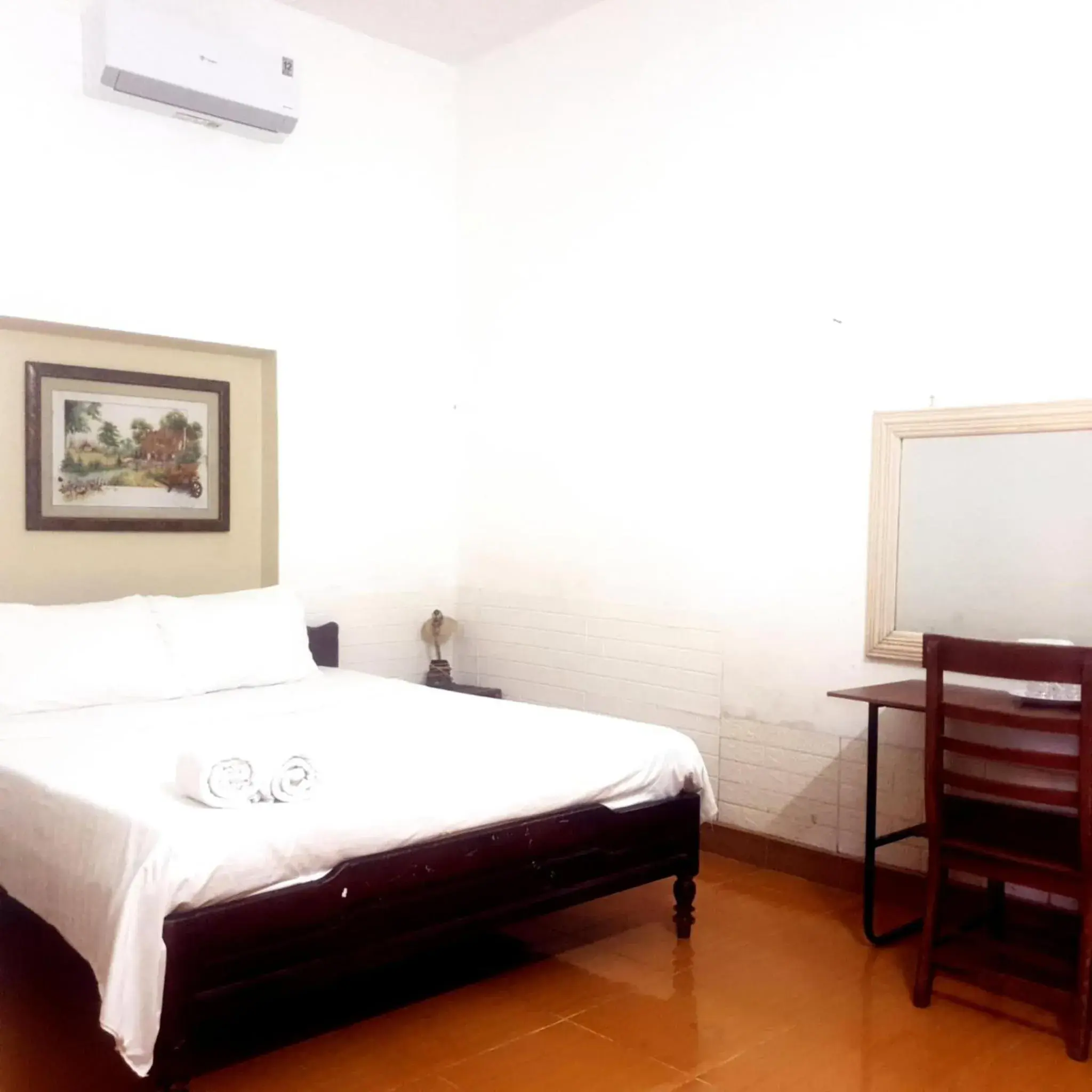 Standard Double Room in Cua Dai Beach Homestay Standard Double Room in Cua Dai Beach Homestay