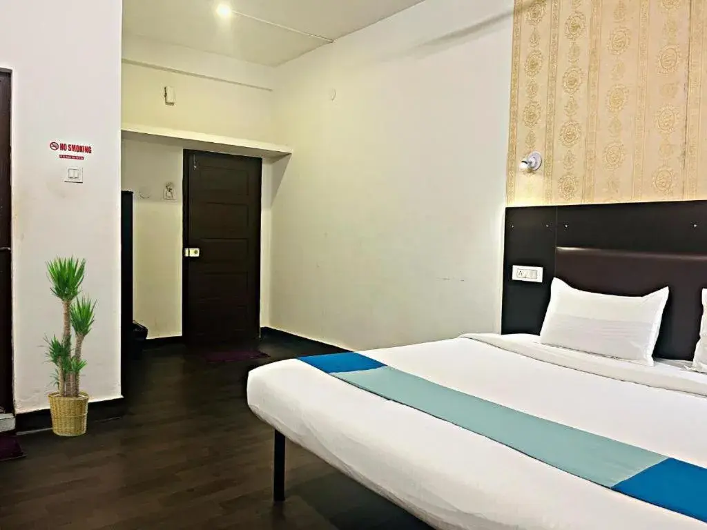 Bedroom, Bed in Udupi Comforts Bedroom, Bed in Udupi Comforts