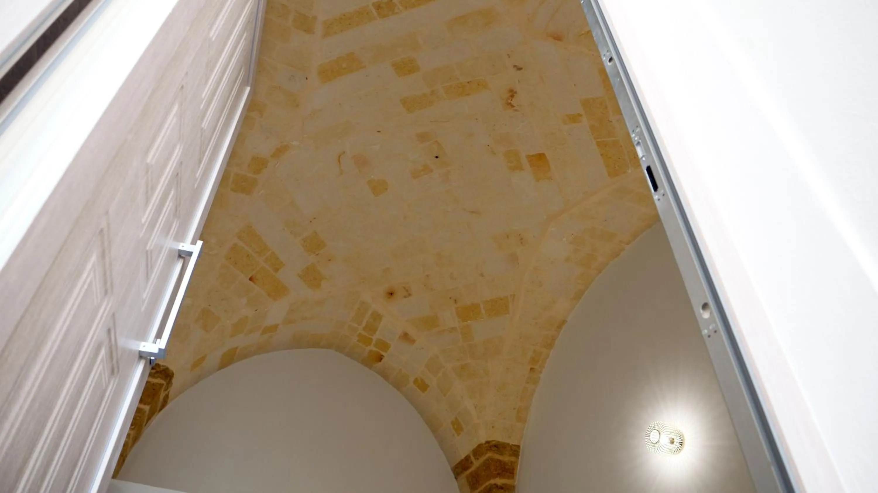 Decorative detail in Perla Suite