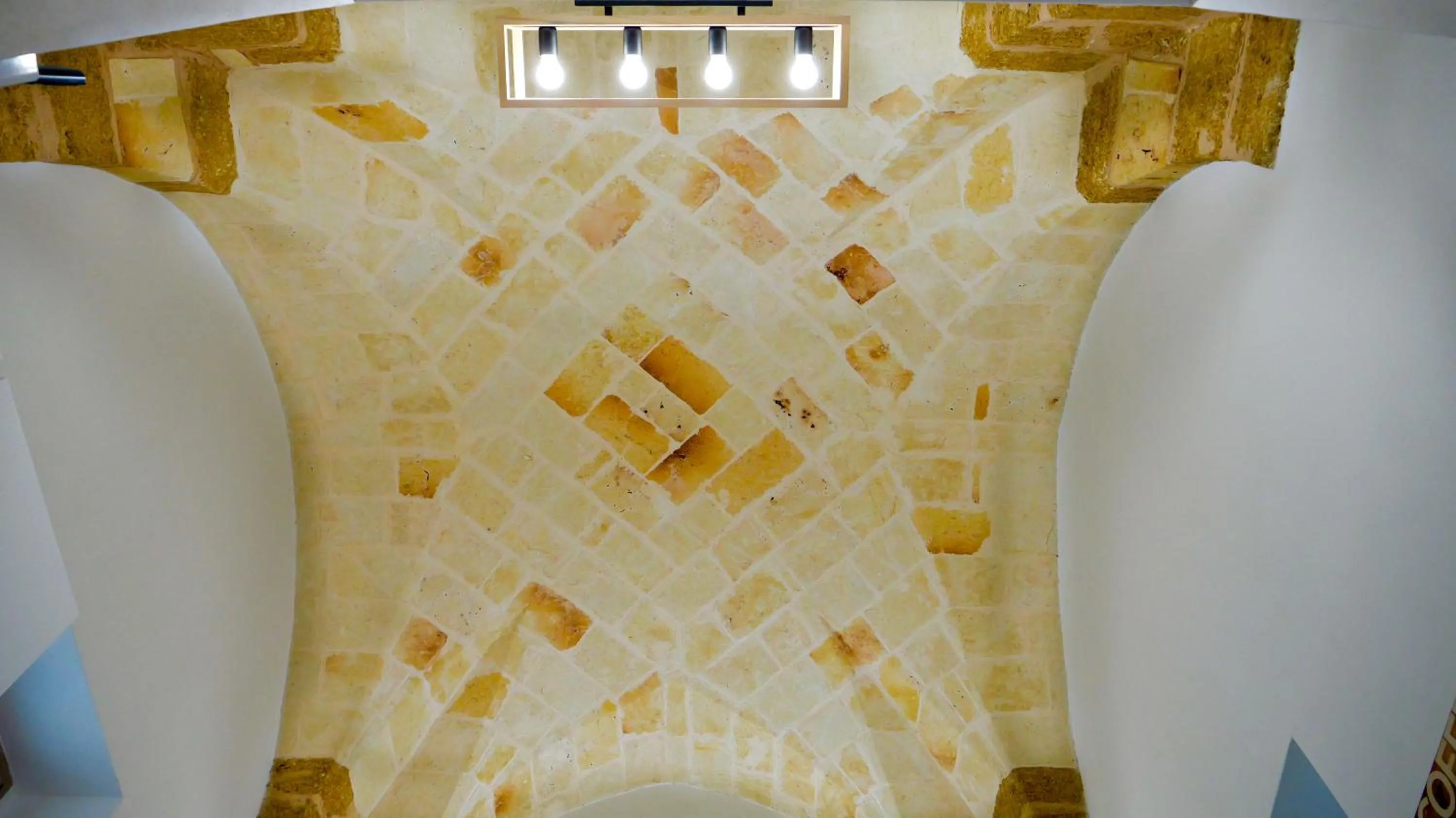 Decorative detail in Perla Suite