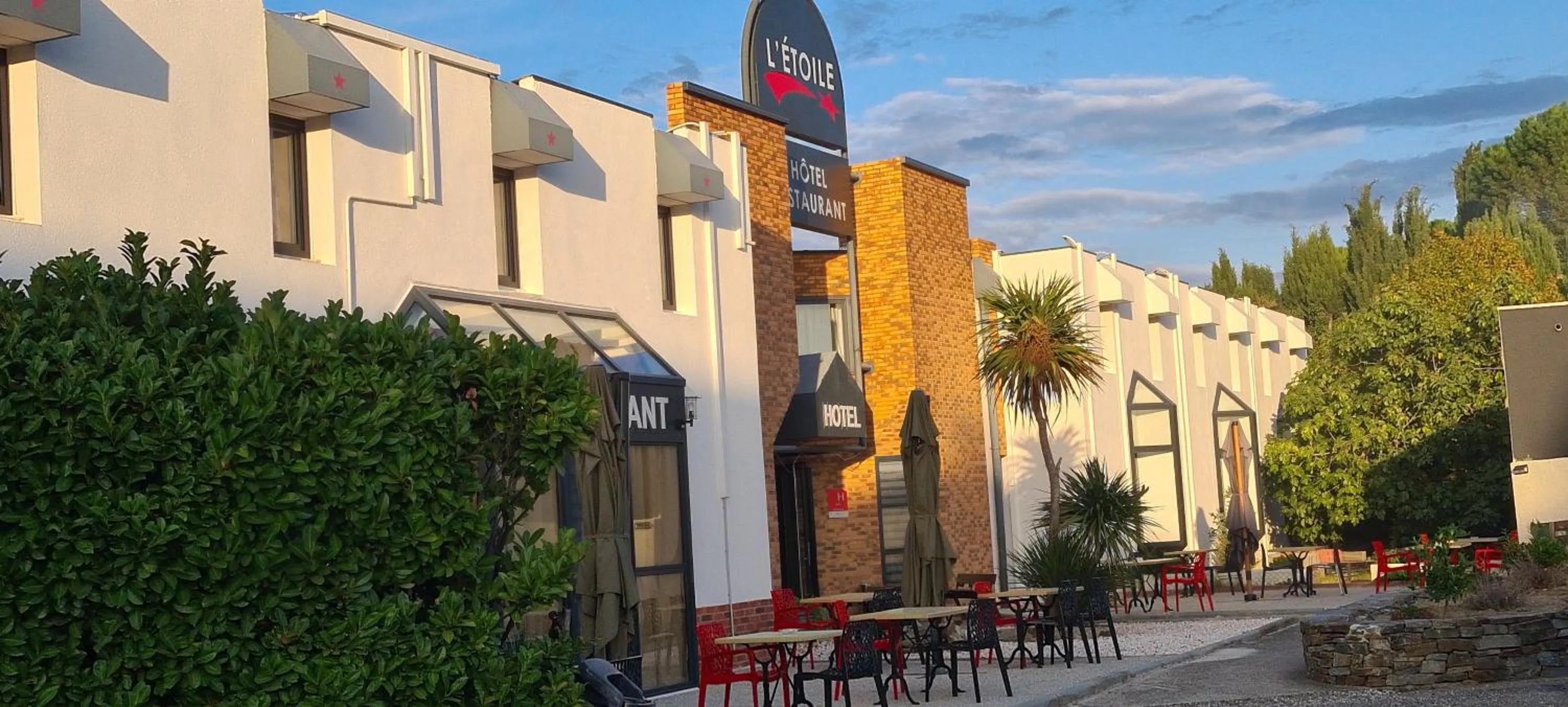 View (from property/room) in Hôtel L'Etoile Aéroport - A61