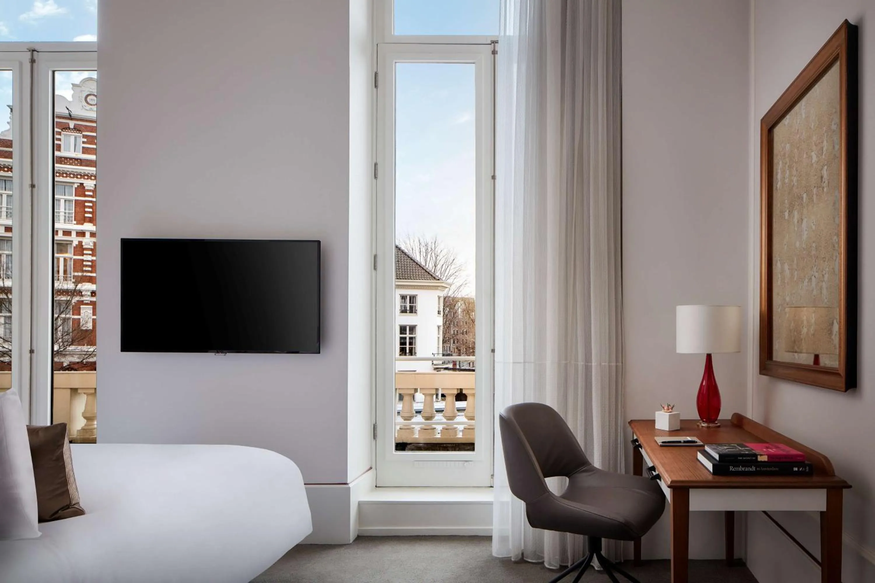 Photo of the whole room in Tivoli Doelen Amsterdam Hotel