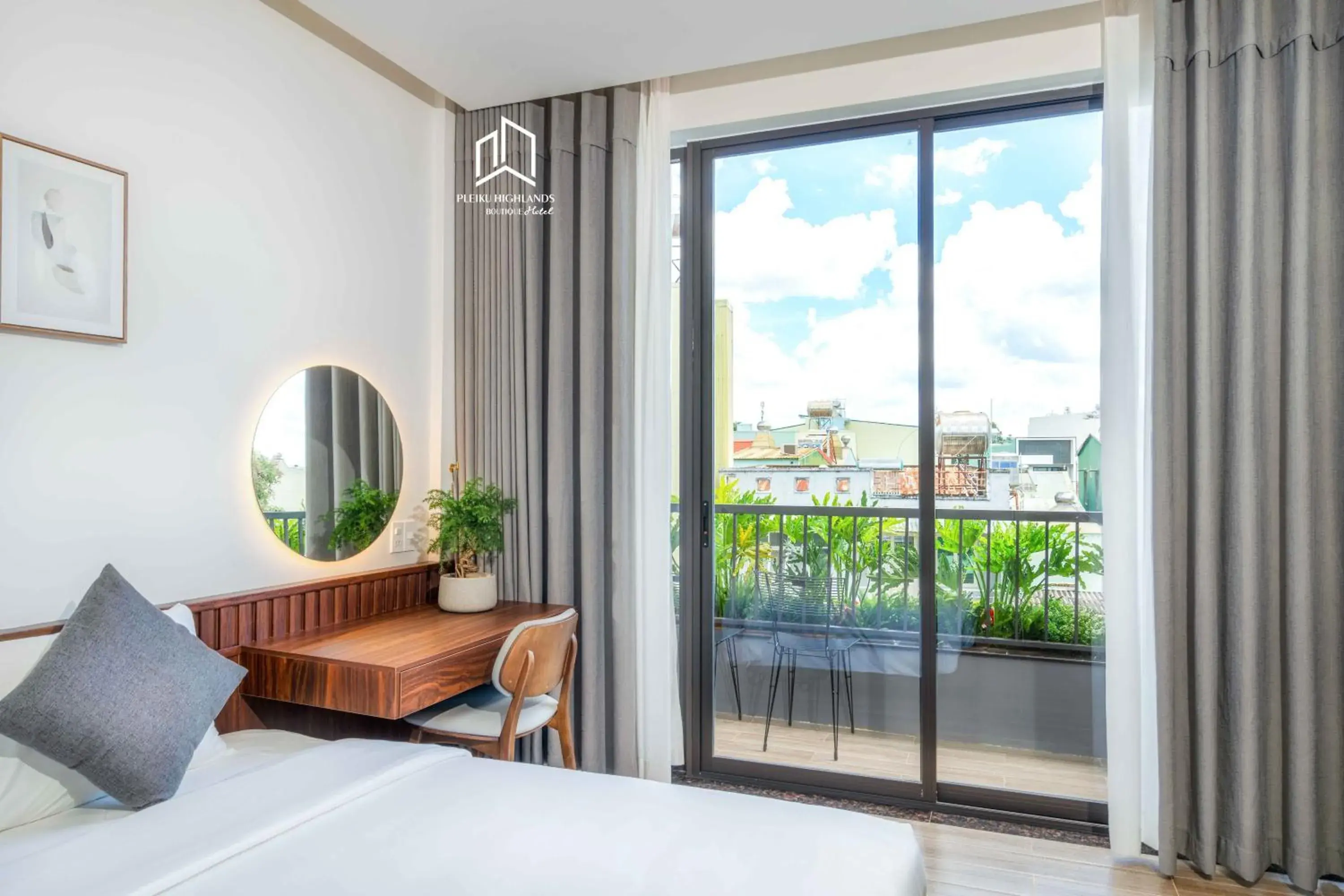 View (from property/room), Bed in PLEIKU HIGHLANDS BOUTIQUE HOTEL View (from property/room), Bed in PLEIKU HIGHLANDS BOUTIQUE HOTEL