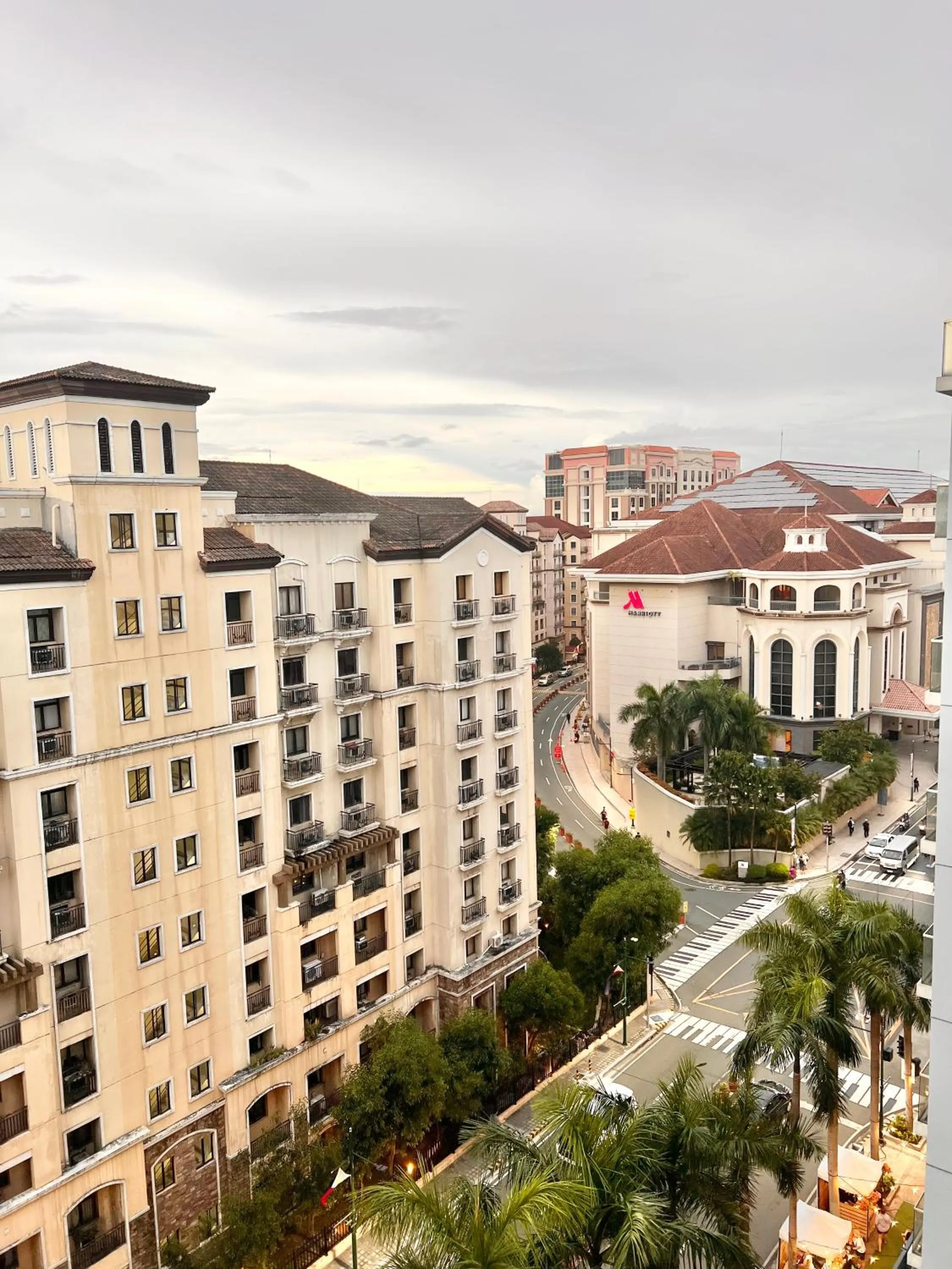 City view in Kiel 5-Star Condo Hotel Across NAIA Manila Airport Terminal 3