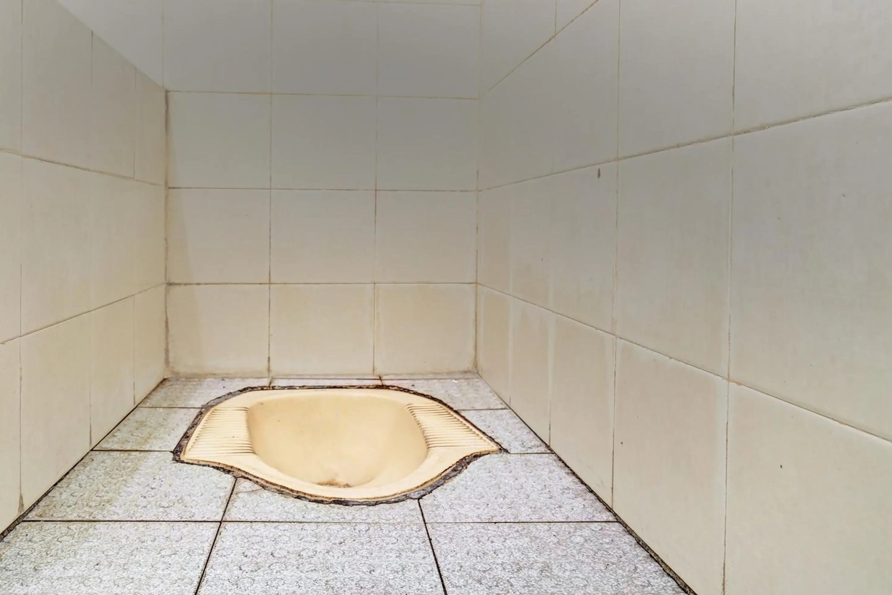 Bathroom in OYO Life 92709 Kost Teras Cikapundung Syariah