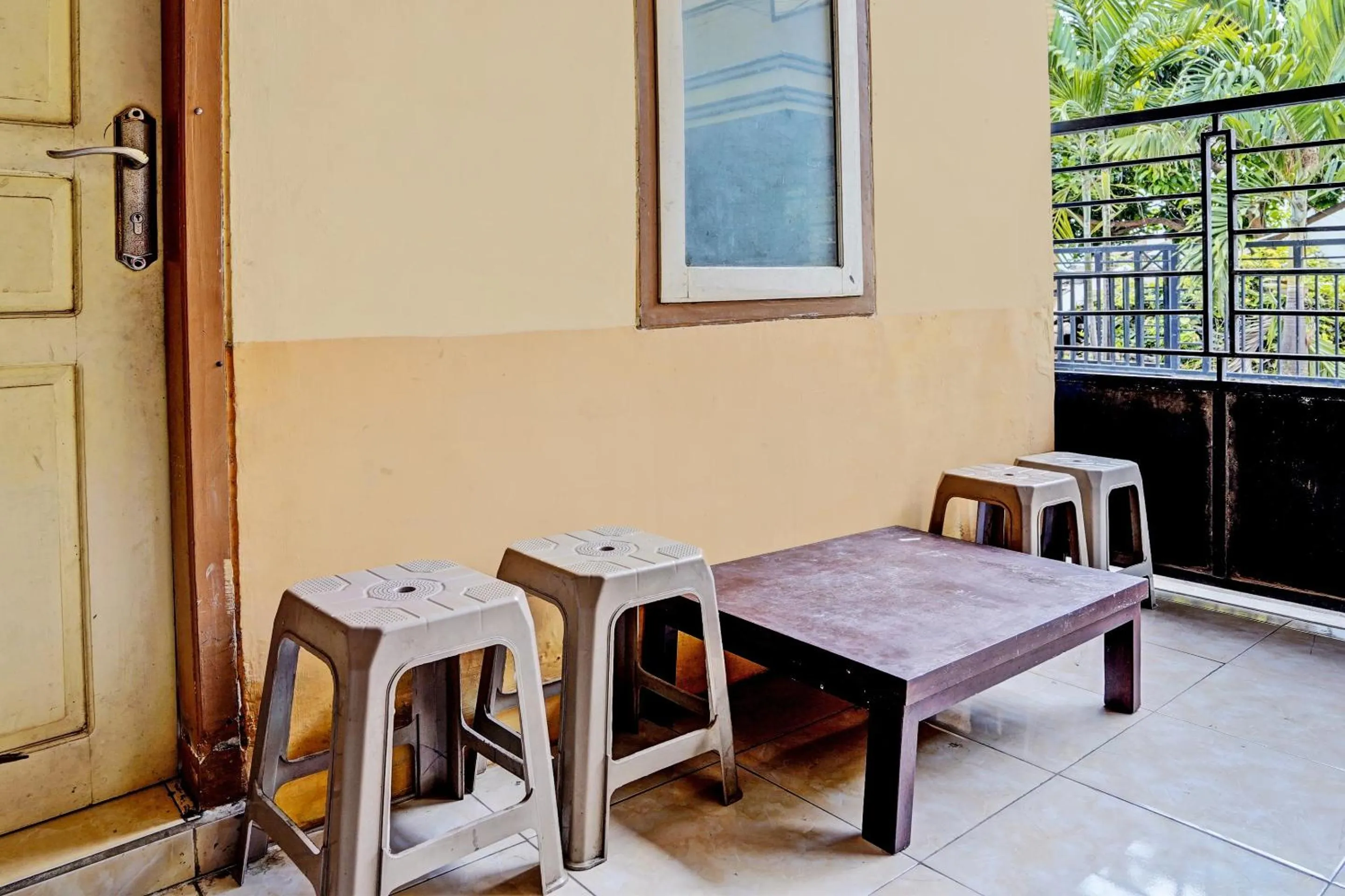 Lobby or reception in Hotel O Lili Kost SyariahNearKetapang Royal City