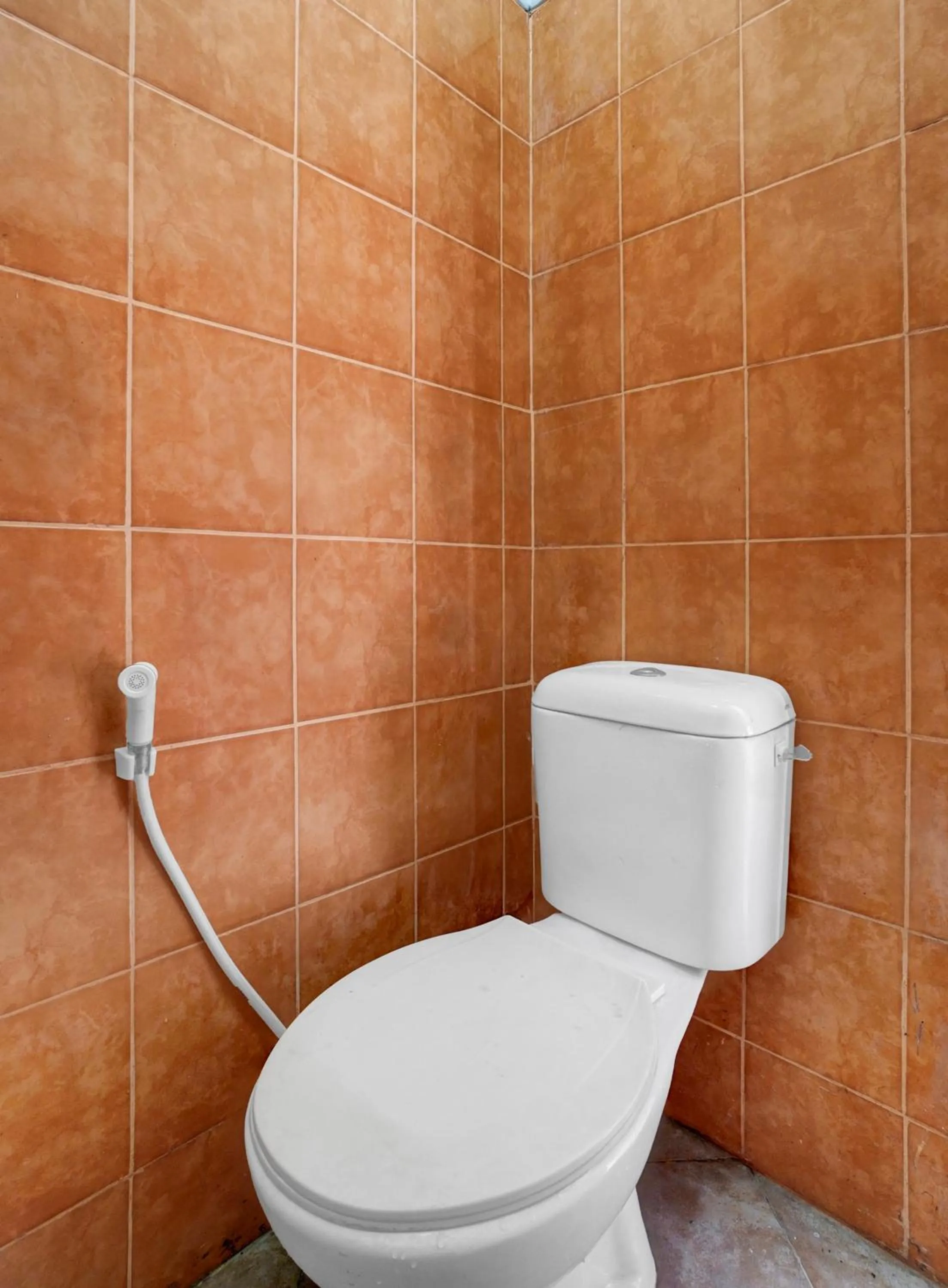 Bathroom in Hotel O near Cilandak Town Square formerly Sultan Residence Syariah