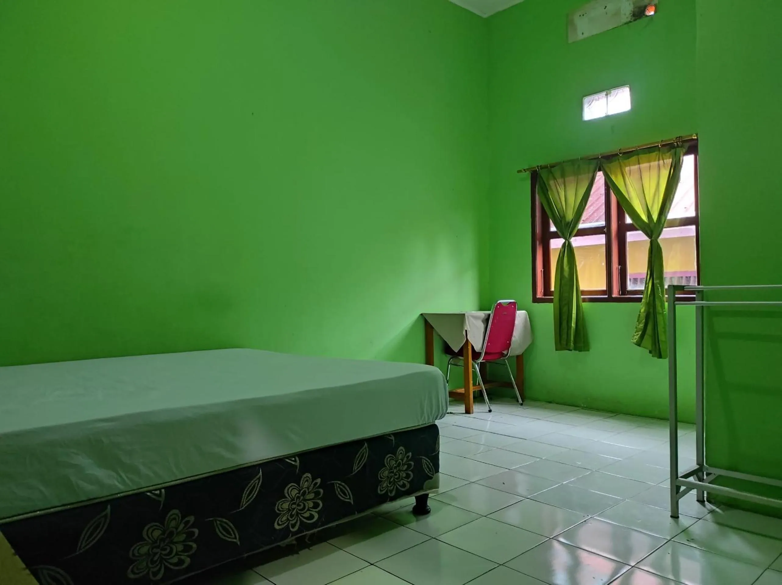 Bedroom, Bed in Hotel O Penginapan Syariah Al Syifa